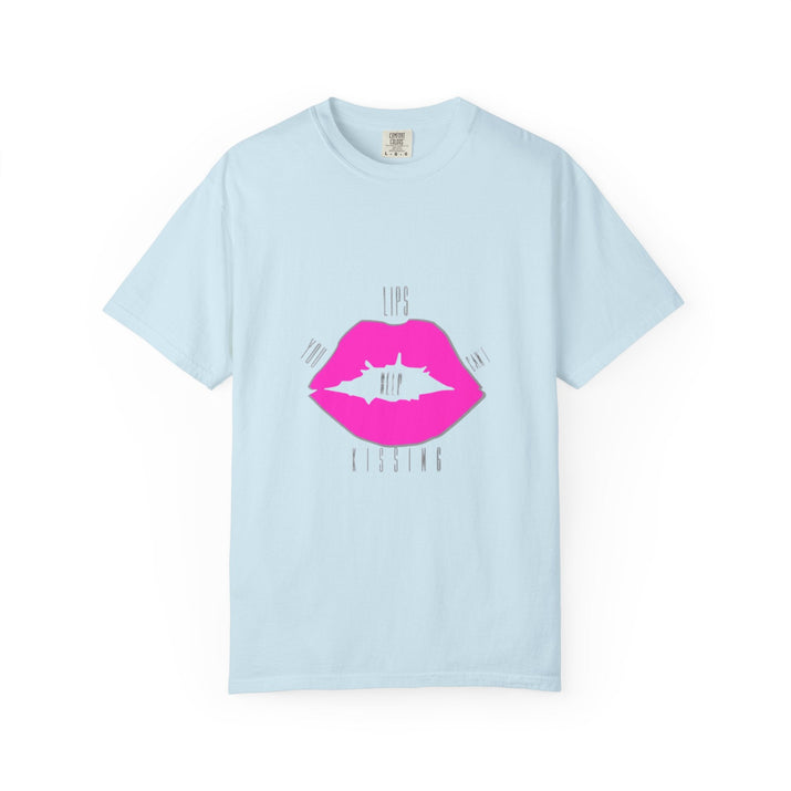 Kiss Mark Graphic Tee, Trendy Unisex T-shirt for Casual Wear, Perfect for Birthdays, Valentine’s Day, or Fun Gatherings, Statement Shirt Printify