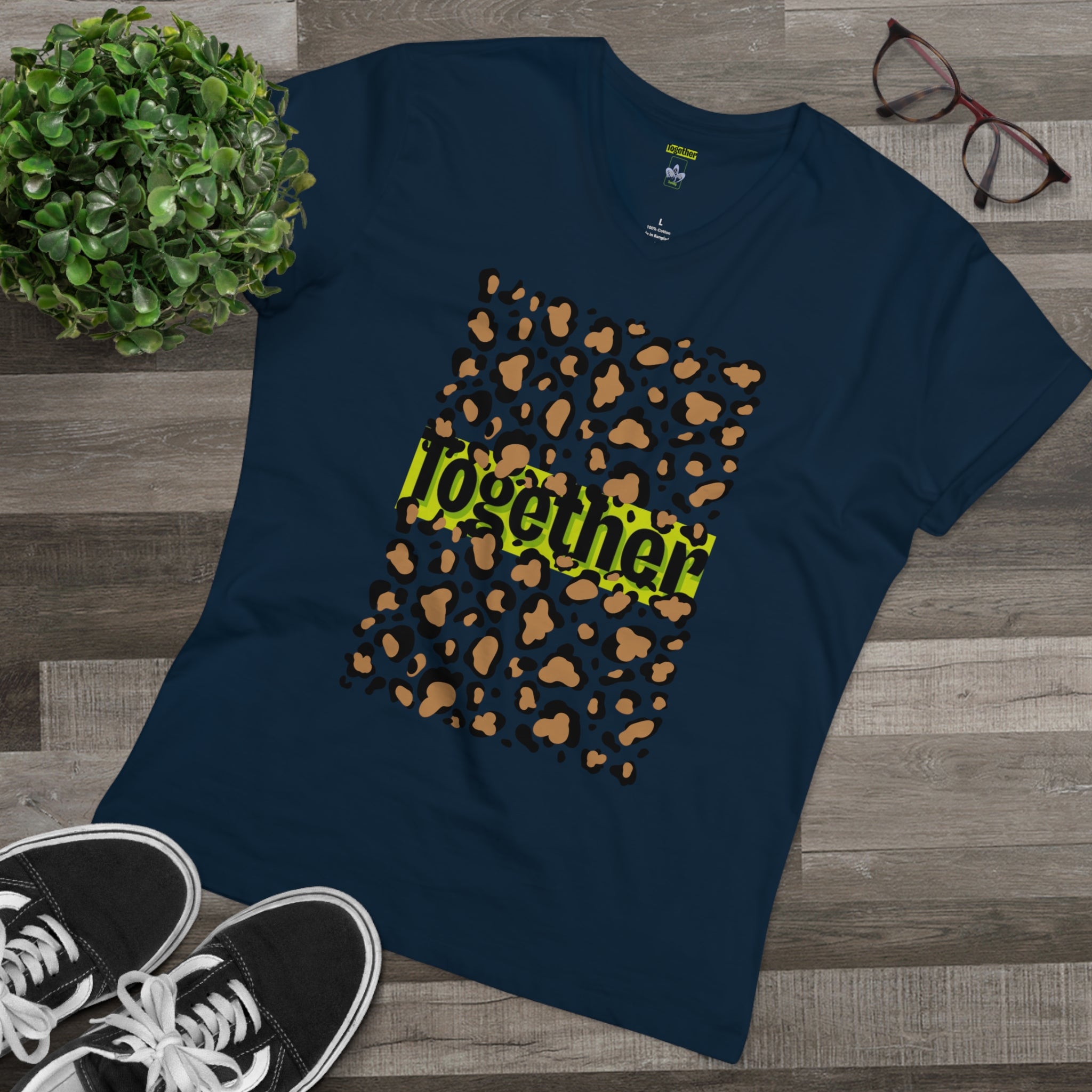 Men’s Presenter V-neck