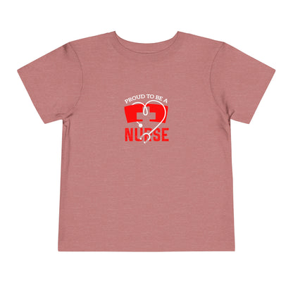 Fier d’être une infirmière T-shirt pour tout-petits 