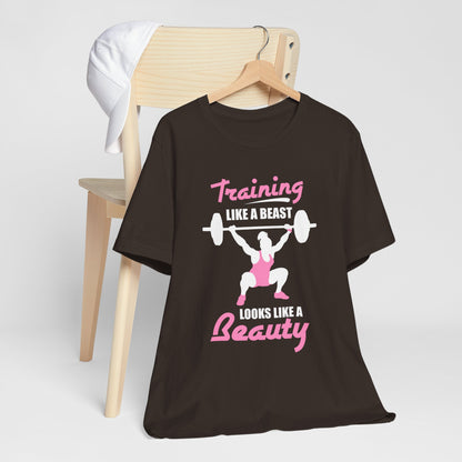 S’entraîner comme une bête ressemble à un tee-shirt unisexe de beauté 