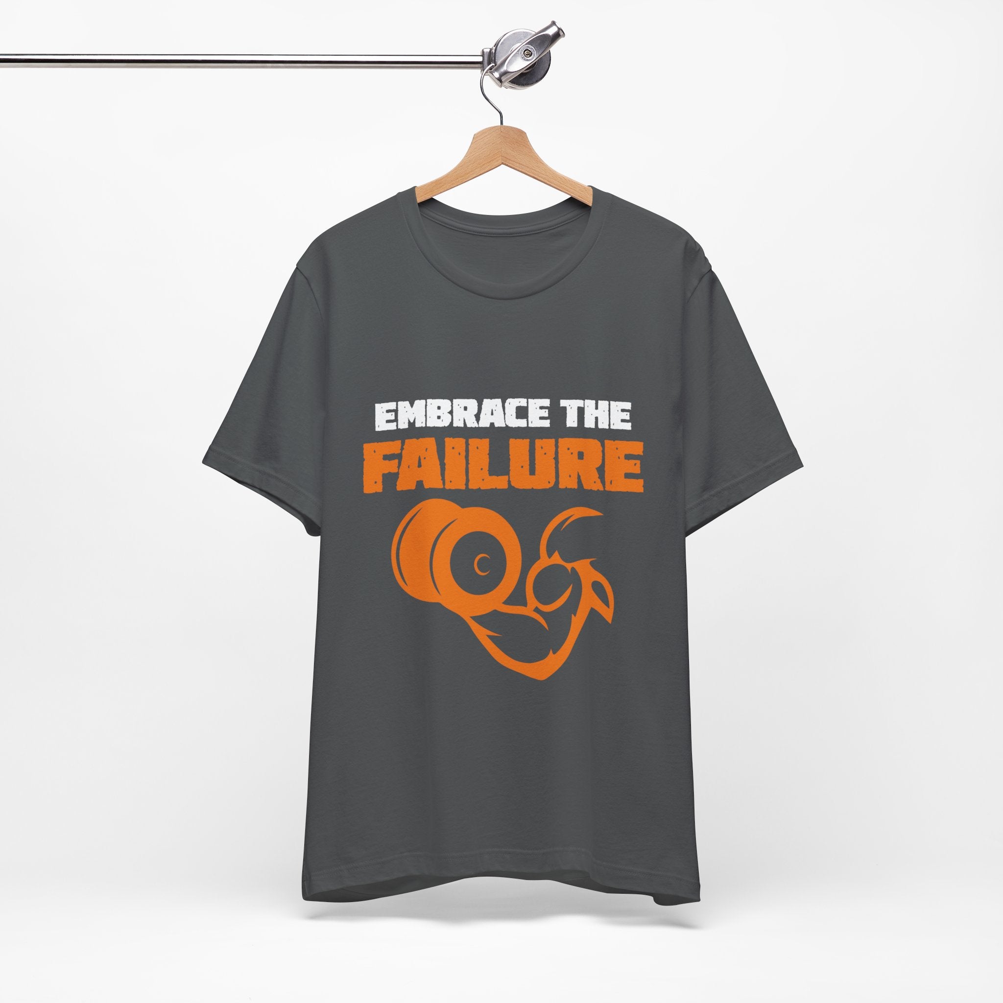 Embrassez le tee-shirt unisexe d’échec 