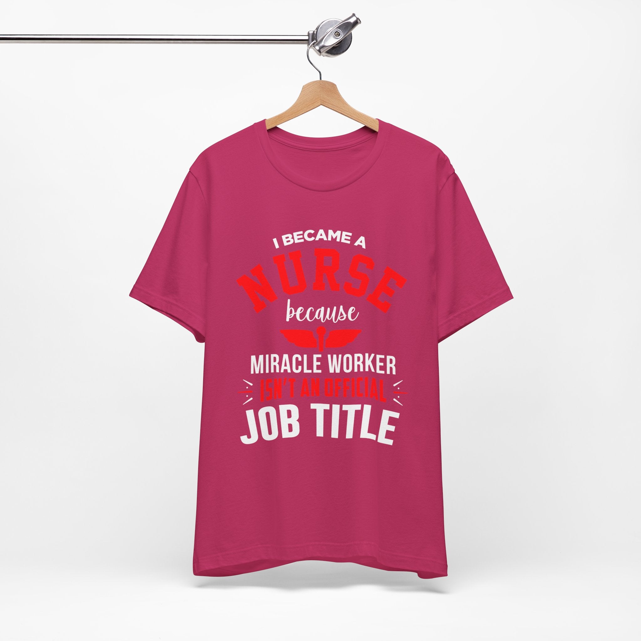 Je suis devenu un tee-shirt unisexe infirmière 