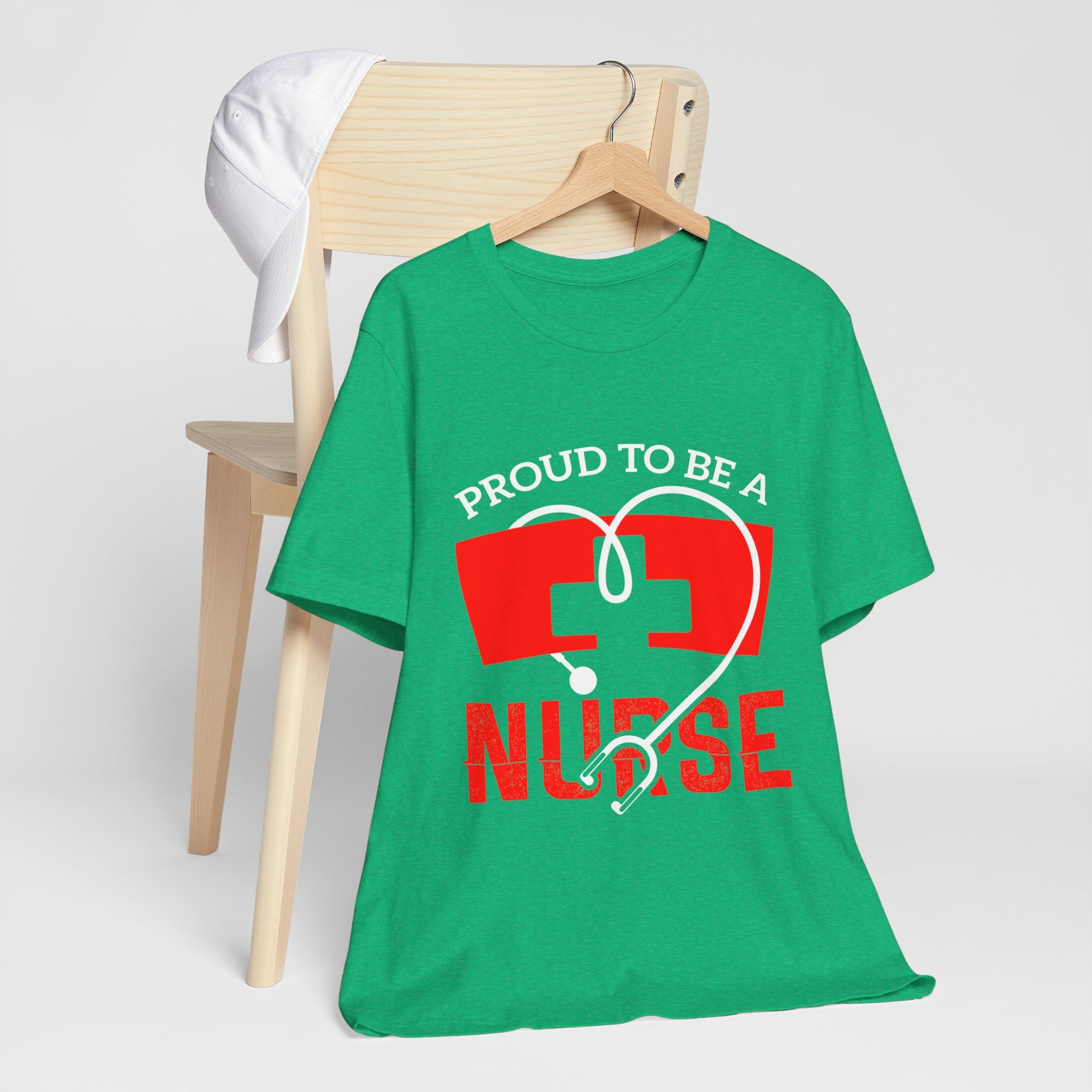 Fier d’être un tee-shirt unisexe infirmière 