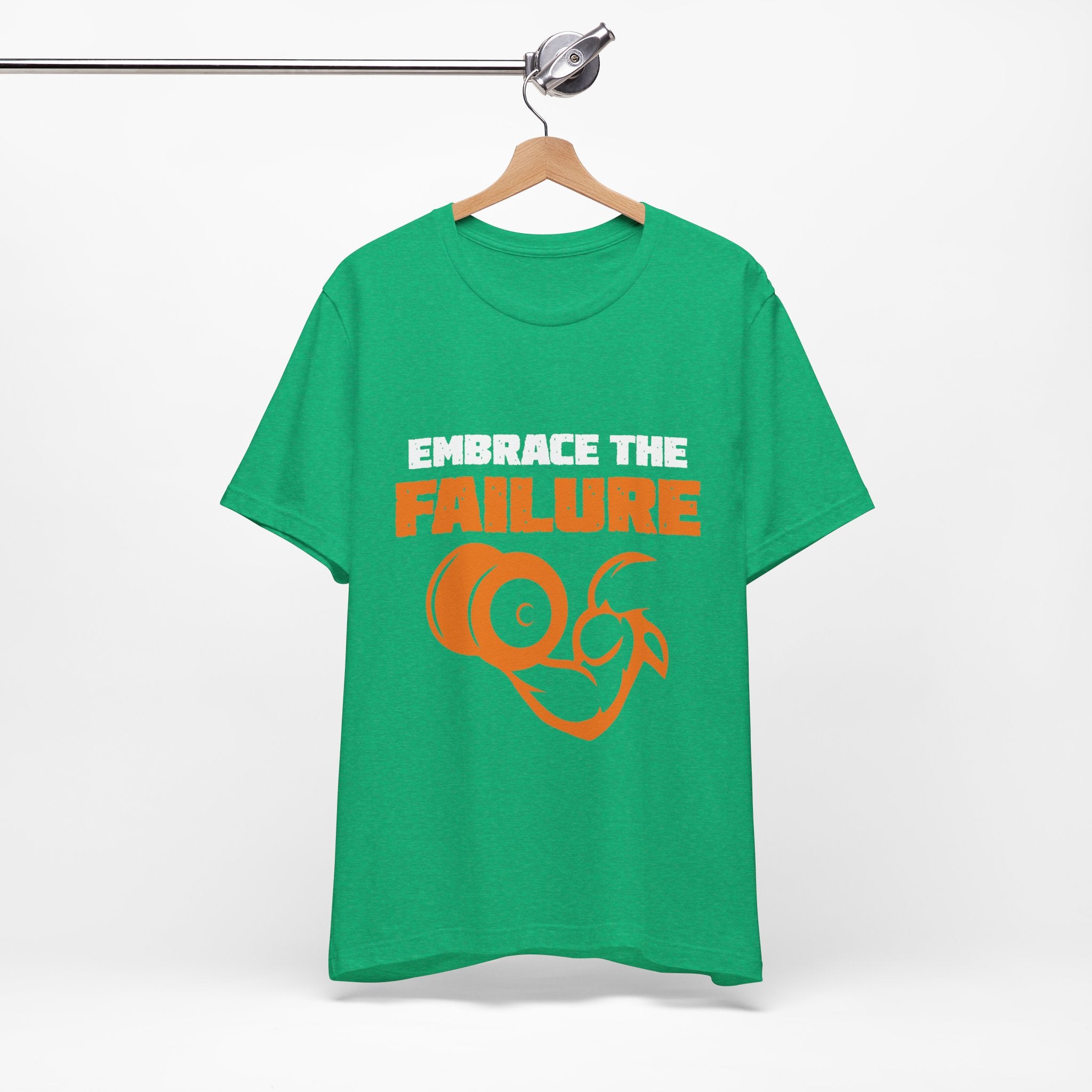 Embrassez le tee-shirt unisexe d’échec 