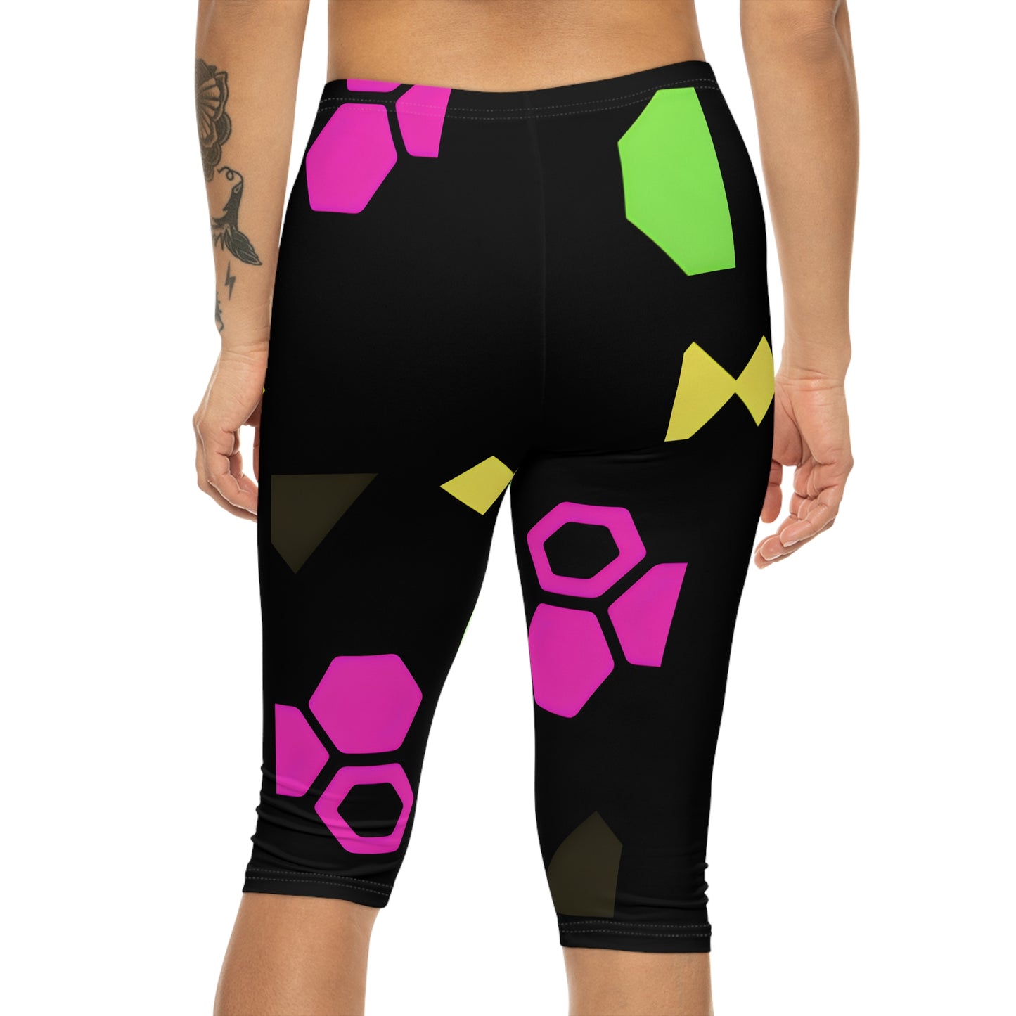Women’s Capri Leggings (AOP)