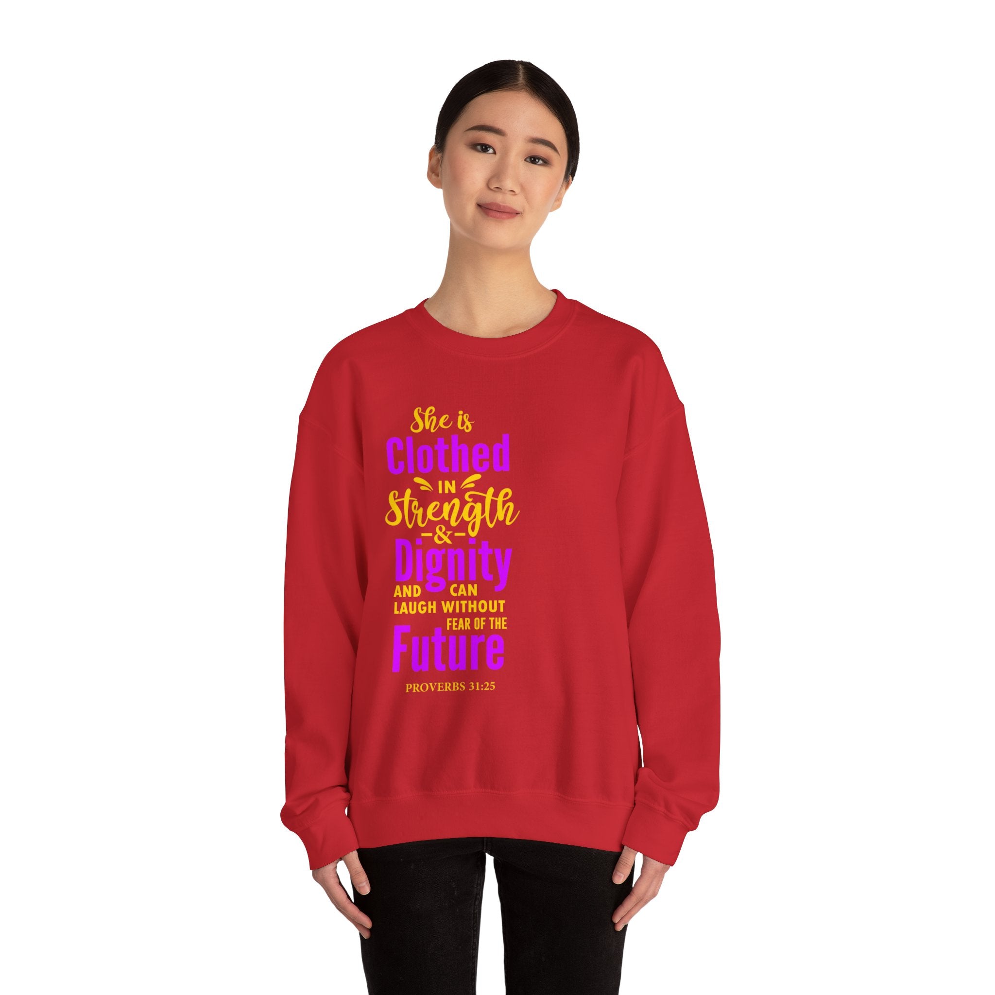Elle est vêtue de sweat-shirt unisexe de force 