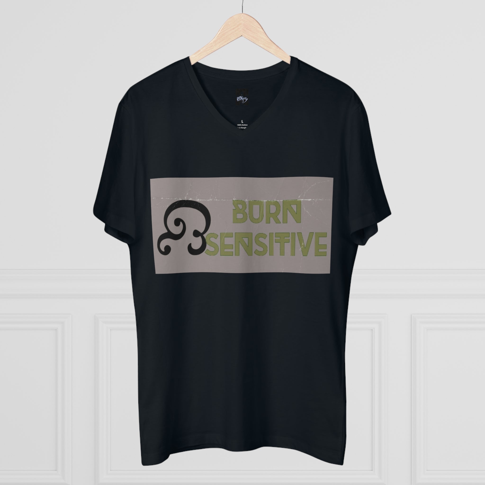 Men’s Presenter V-neck