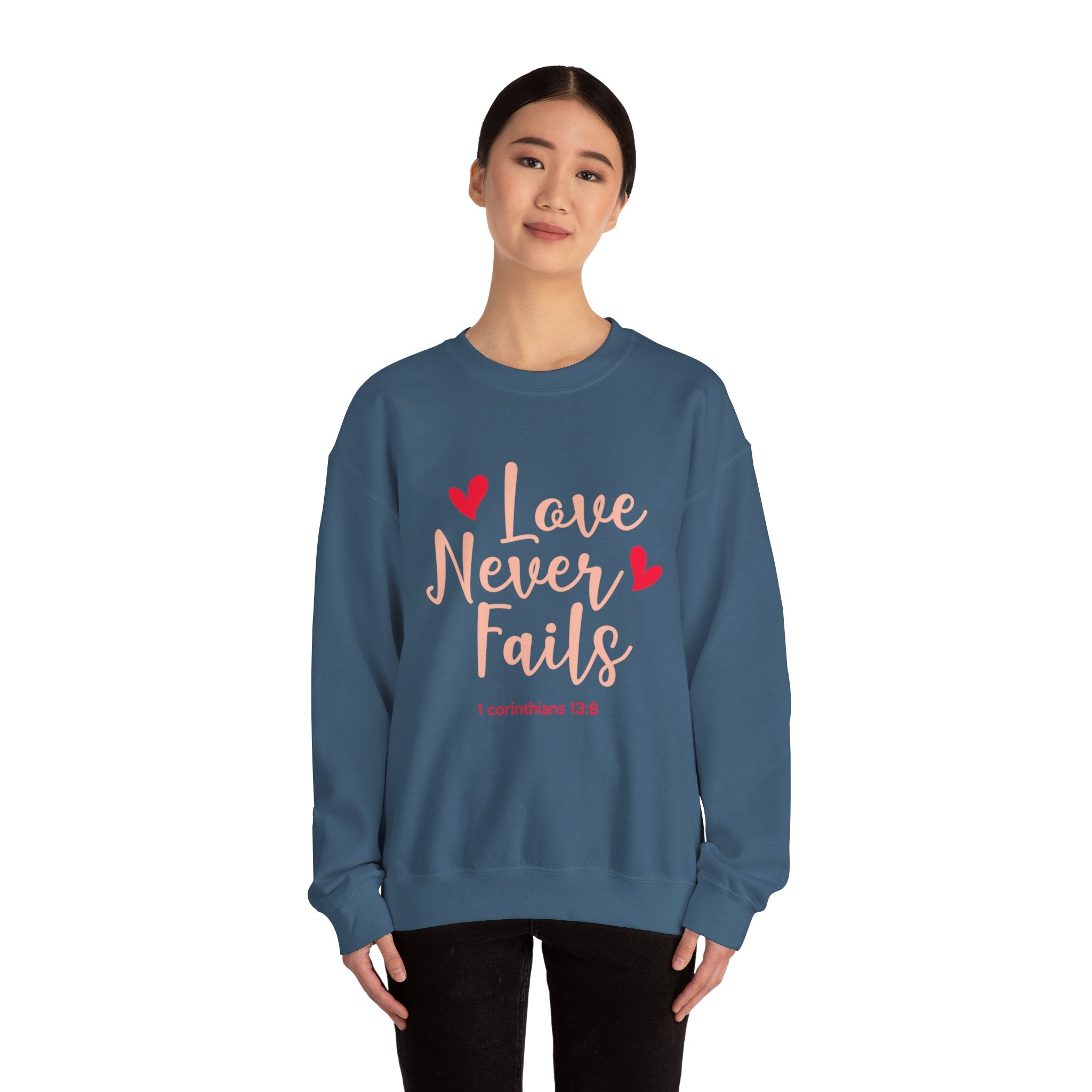 L’amour n’échoue jamais Sweatshirt unisexe 
