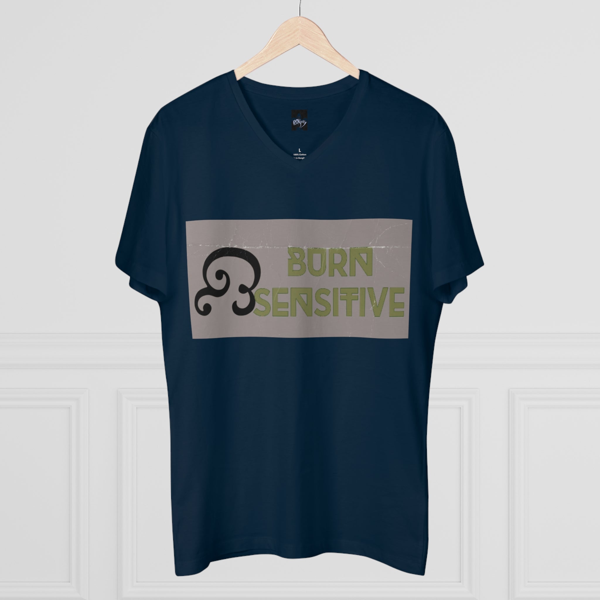 Men’s Presenter V-neck