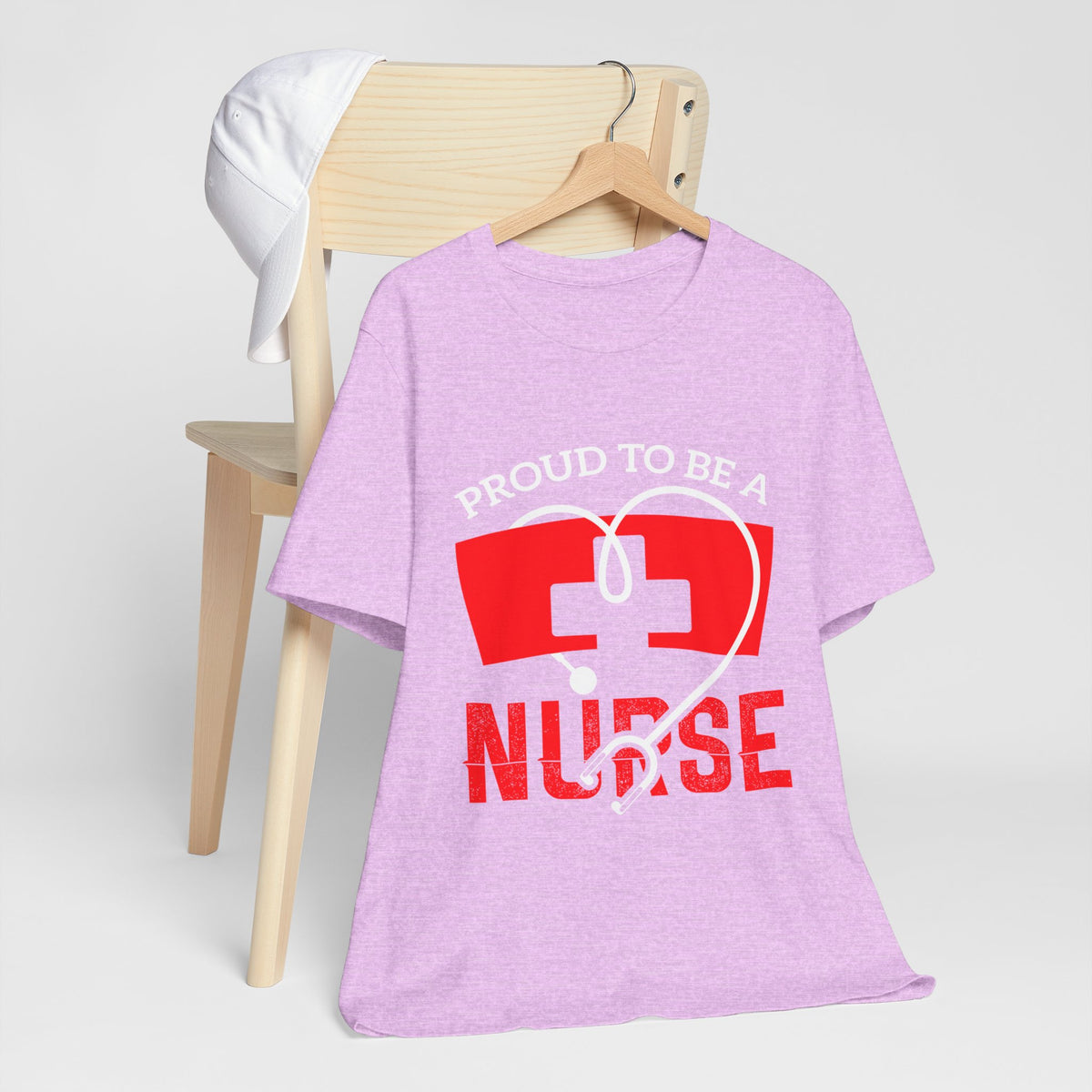 Fier d’être un tee-shirt unisexe infirmière 
