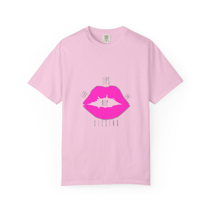 Kiss Mark Graphic Tee, Trendy Unisex T-shirt for Casual Wear, Perfect for Birthdays, Valentine’s Day, or Fun Gatherings, Statement Shirt Printify