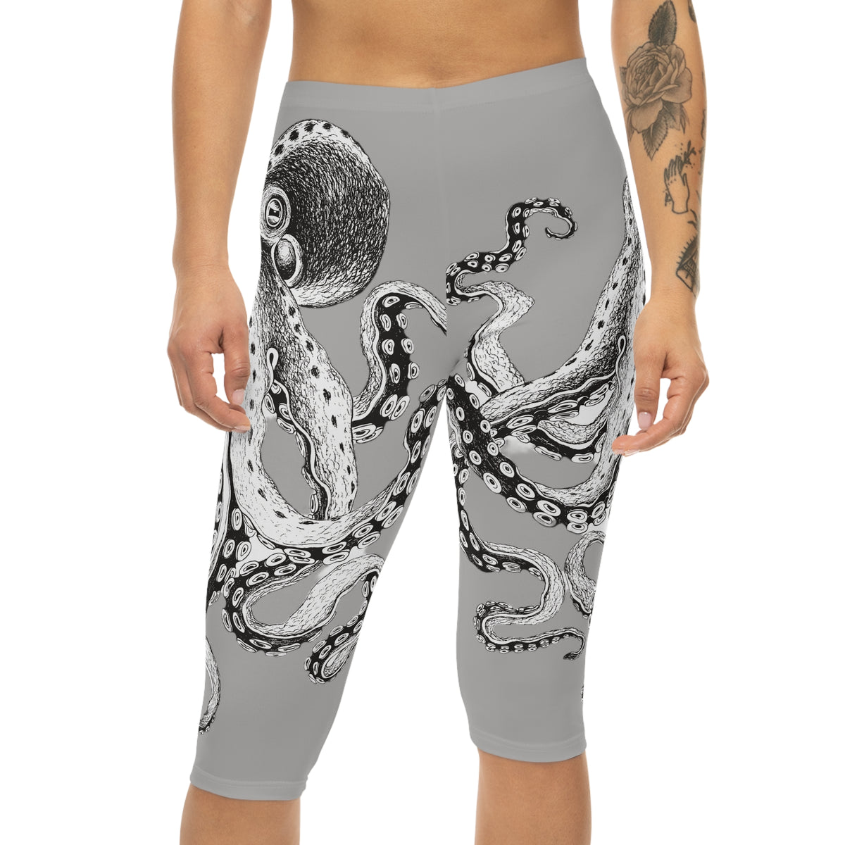 Women’s Capri Leggings (AOP)