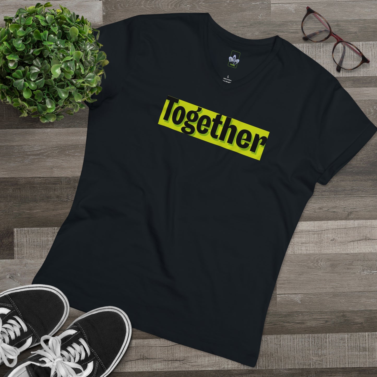 Men’s Presenter V-neck