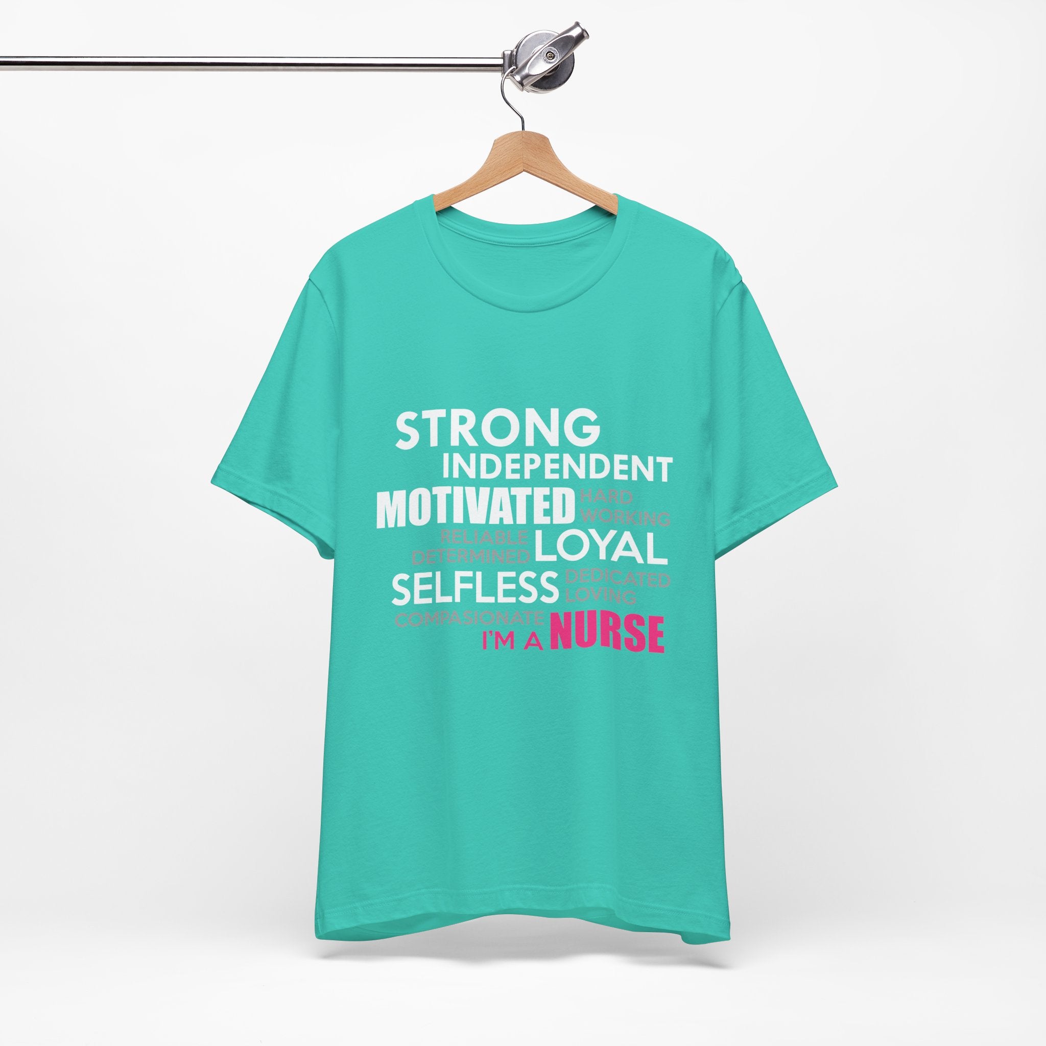 Tee-shirt unisexe fort indépendant, motivé, loyal et désintéressé 