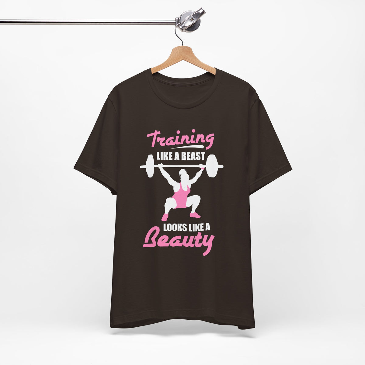 S’entraîner comme une bête ressemble à un tee-shirt unisexe de beauté 