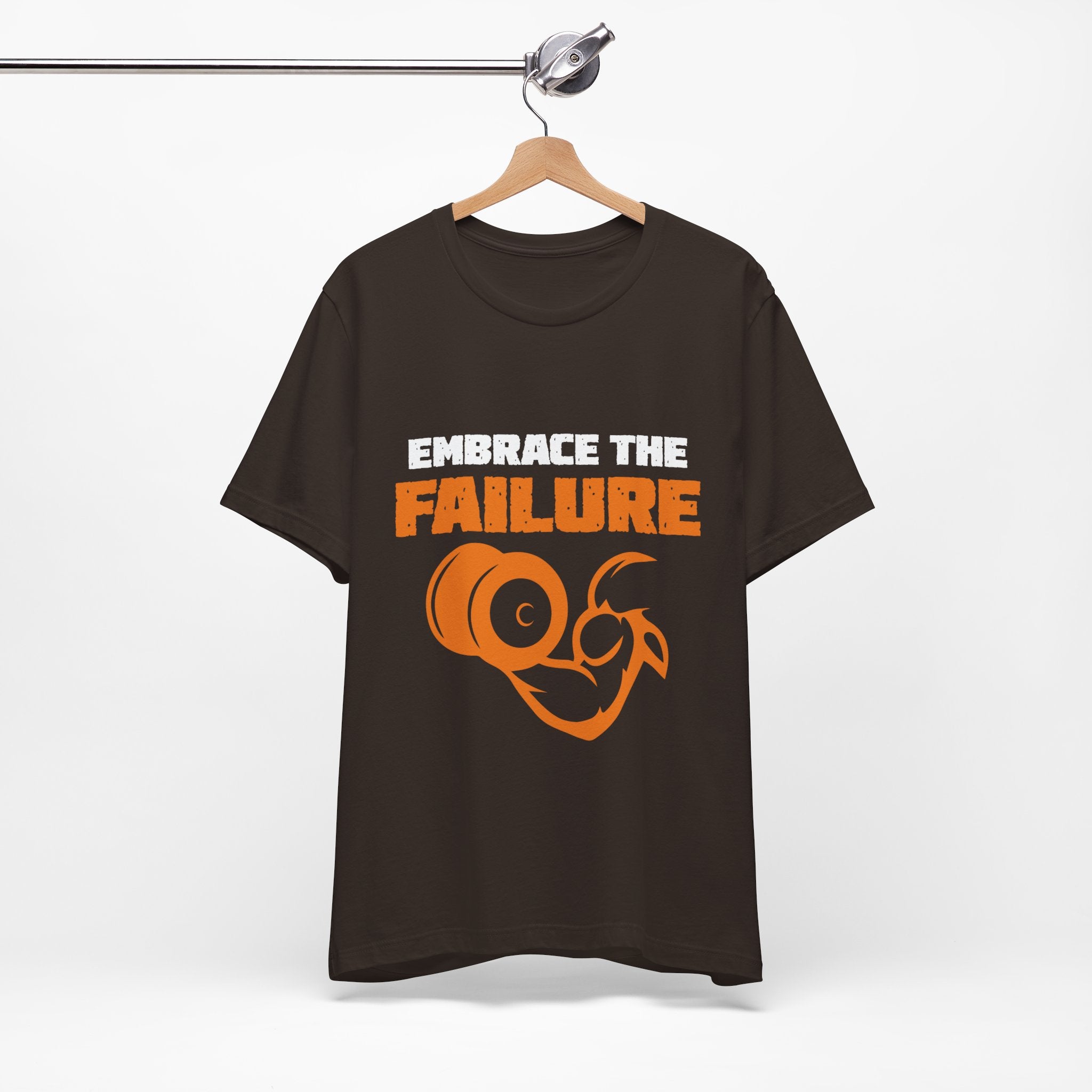 Embrassez le tee-shirt unisexe d’échec 
