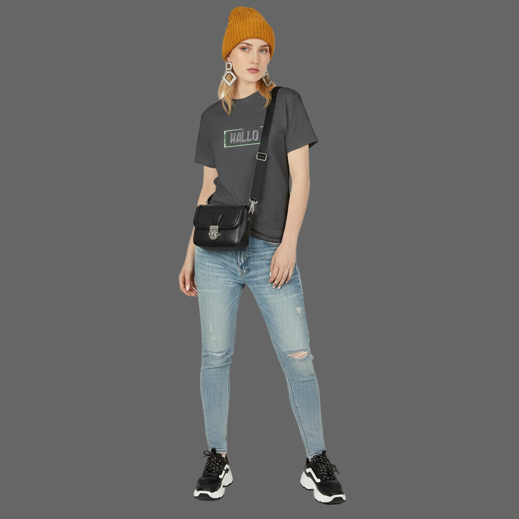 Casual Unisex Tee - 'HALLO' Design - for Everyday Wear Printify