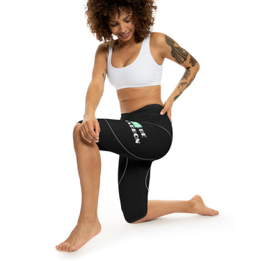 Women’s Capri Leggings (AOP)