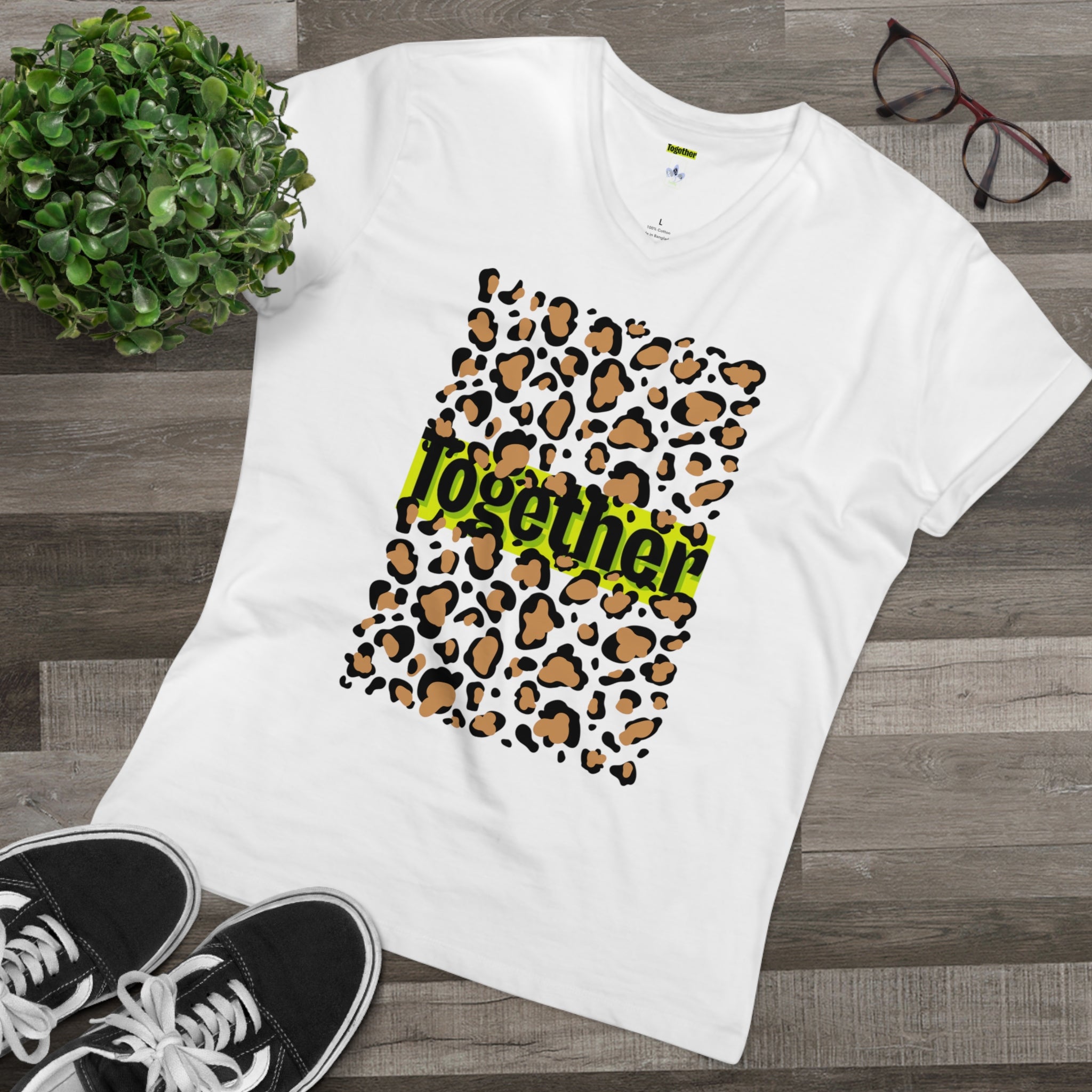 Men’s Presenter V-neck