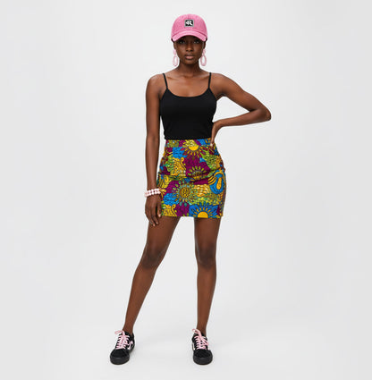 Cap Embroidered with 'R’ Design