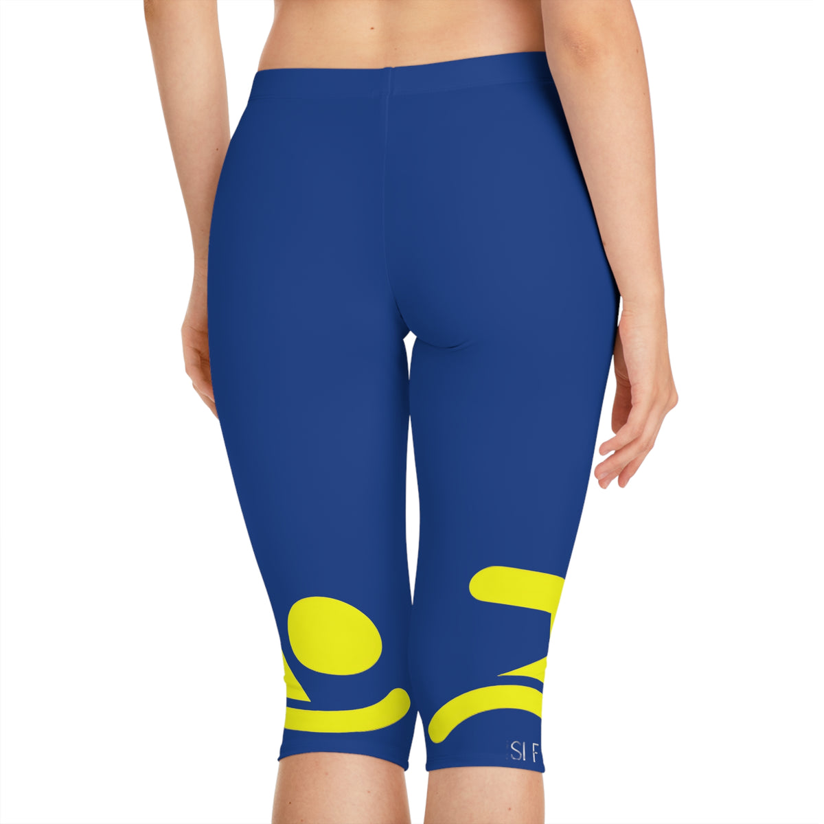 Women's Capri Leggings (AOP)