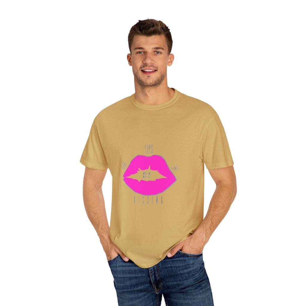 Kiss Mark Graphic Tee, Trendy Unisex T-shirt for Casual Wear, Perfect for Birthdays, Valentine’s Day, or Fun Gatherings, Statement Shirt Printify