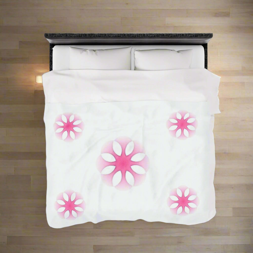 Cozy Floral Velveteen Plush Blanket for Comfort and Style