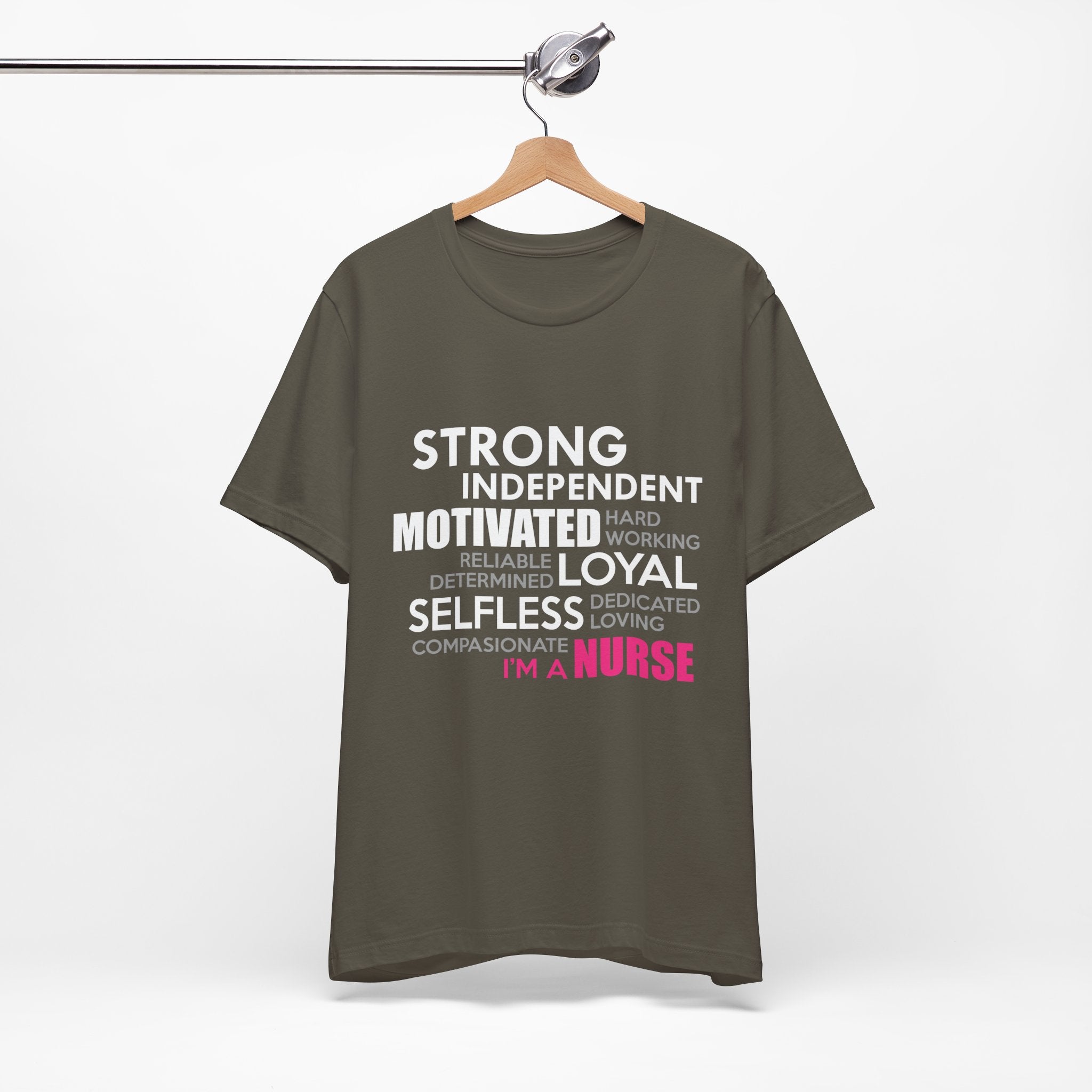 Tee-shirt unisexe fort indépendant, motivé, loyal et désintéressé 