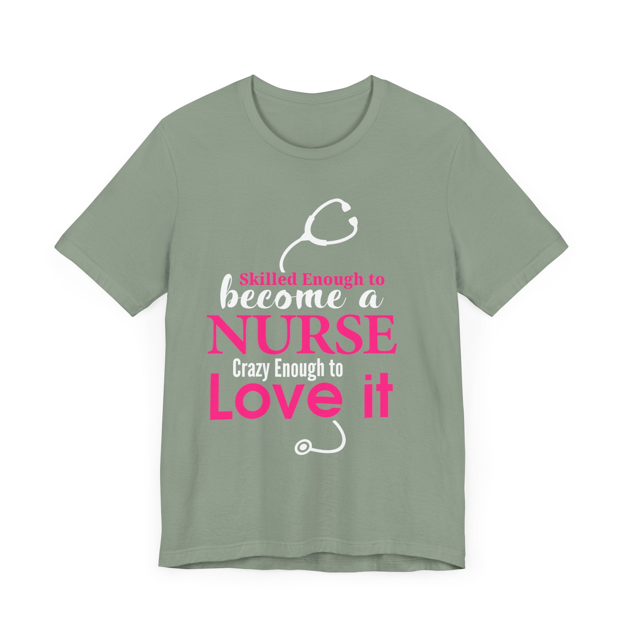 Assez qualifié pour devenir infirmière Unisex Tee 