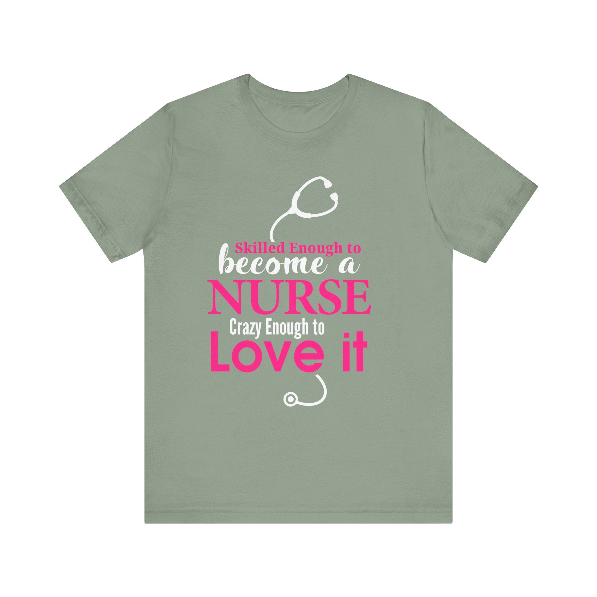 Assez qualifié pour devenir infirmière Unisex Tee 