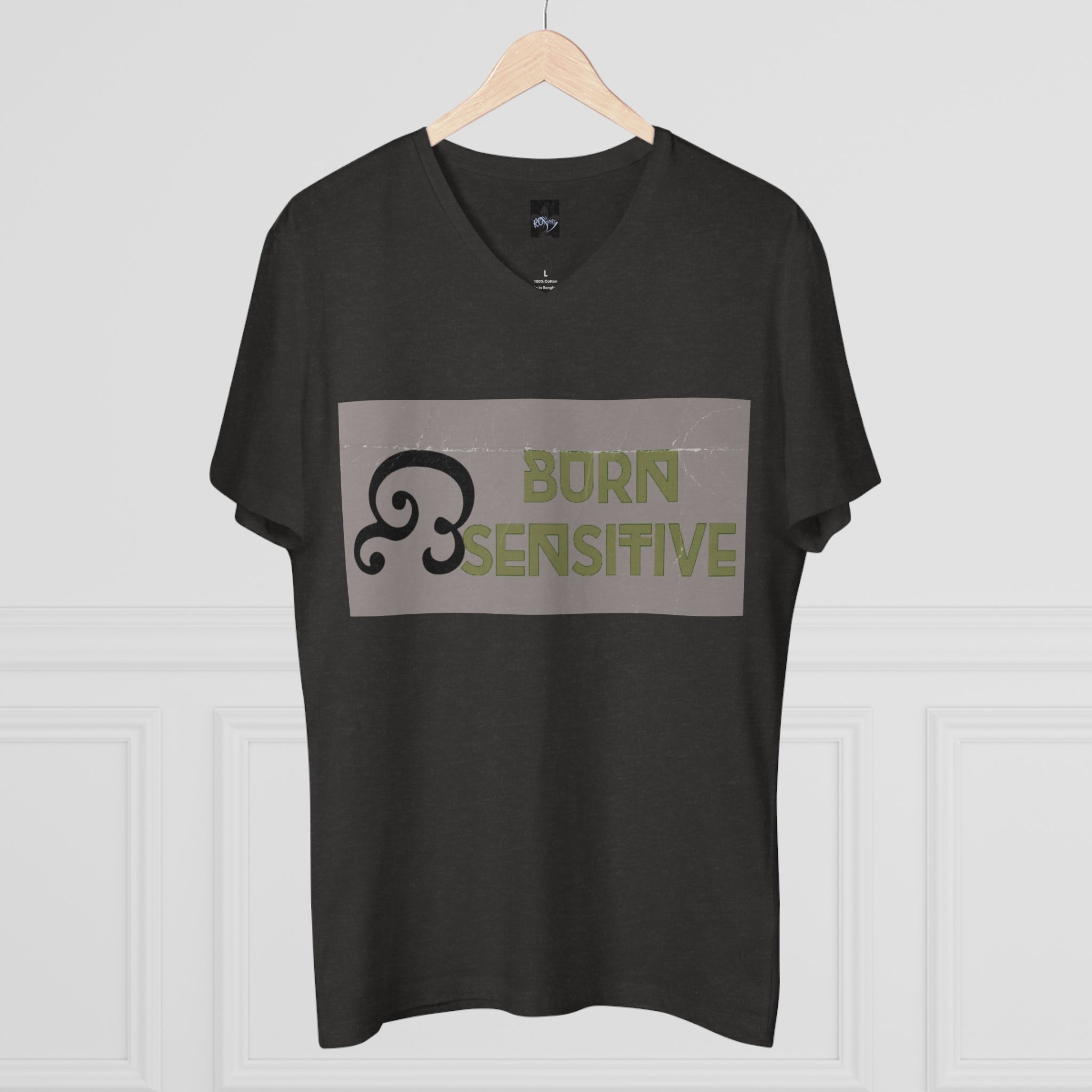 Men’s Presenter V-neck