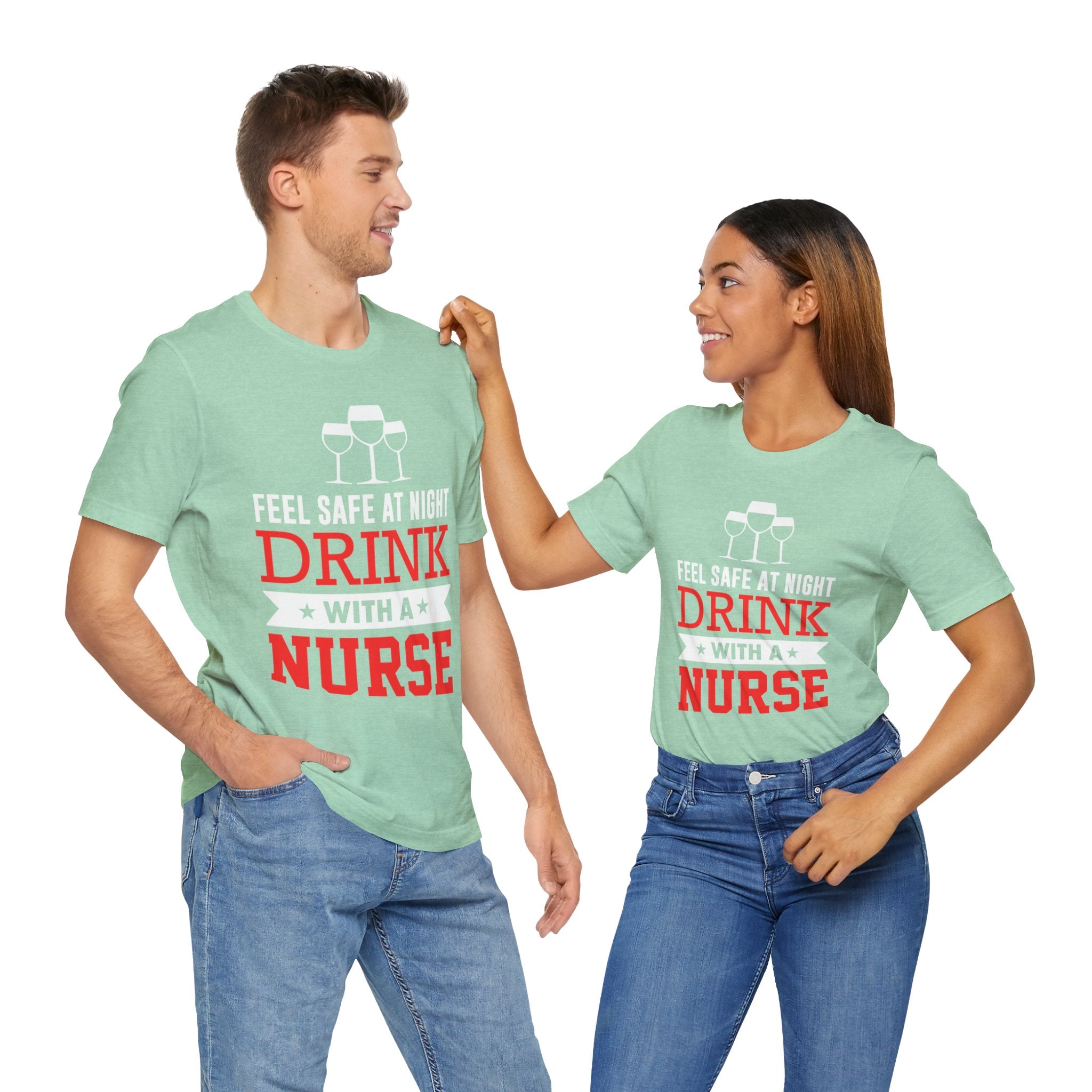 Sentez-vous en sécurité la nuit, buvez un tee-shirt unisexe 