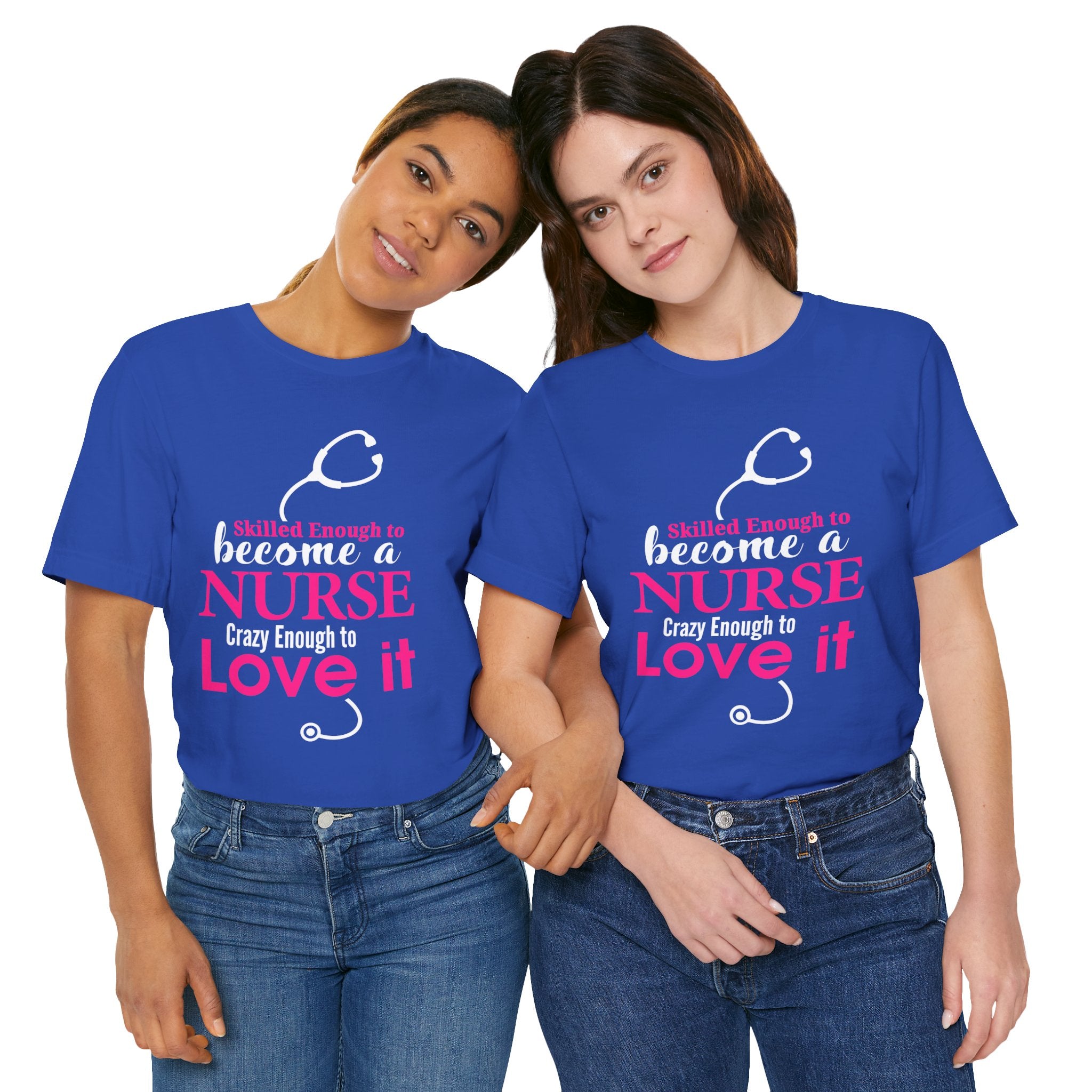 Assez qualifié pour devenir infirmière Unisex Tee 