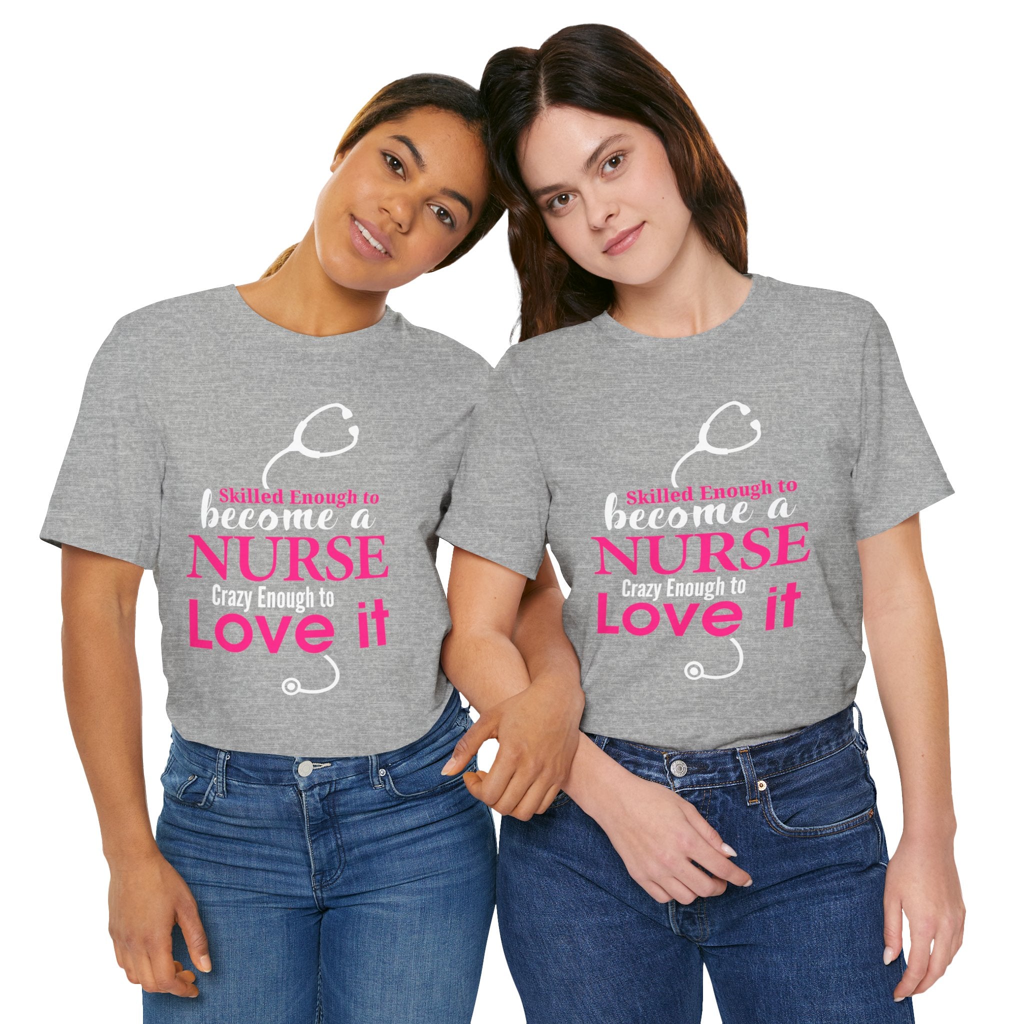 Assez qualifié pour devenir infirmière Unisex Tee 