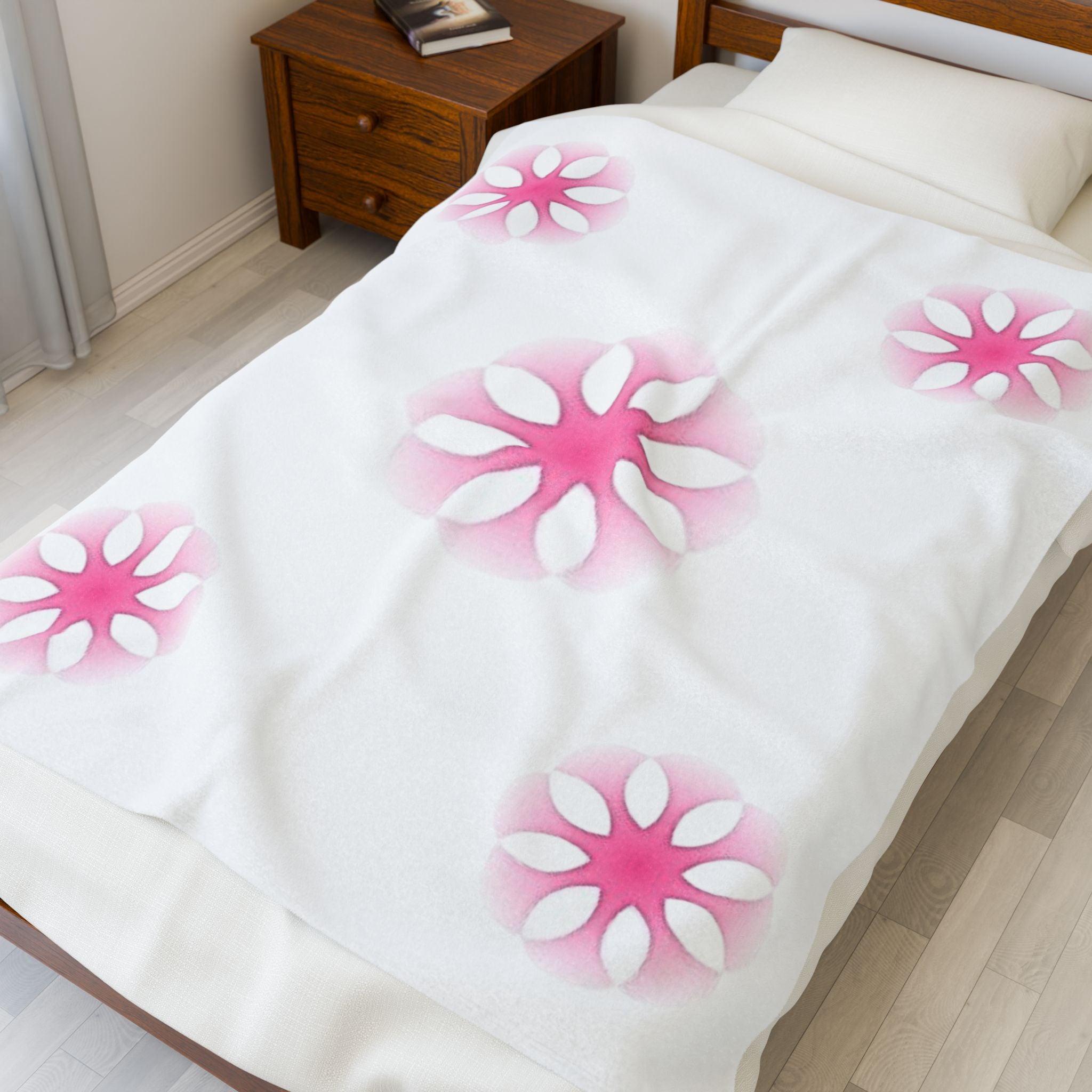 Cozy Floral Velveteen Plush Blanket for Comfort and Style