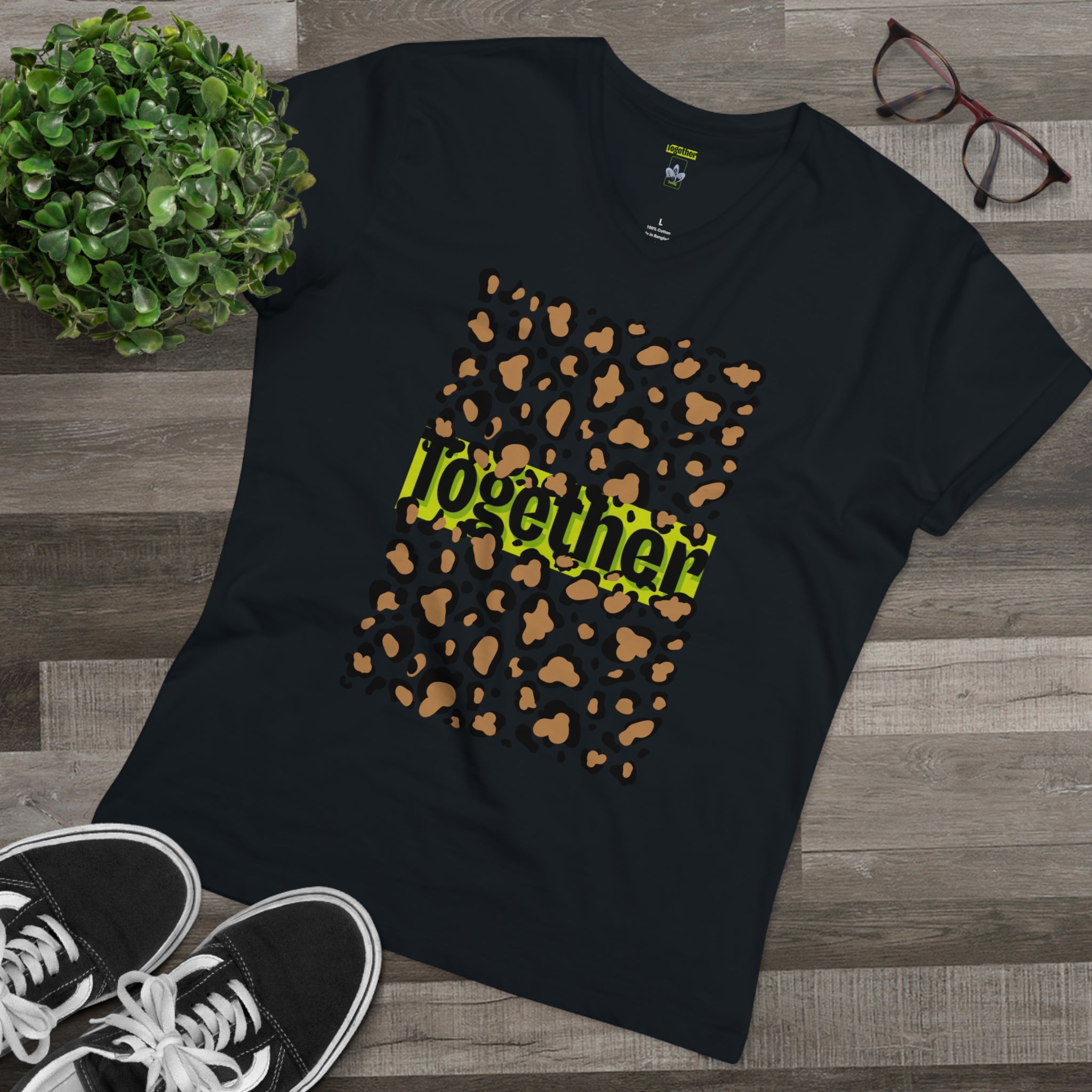 Men’s Presenter V-neck