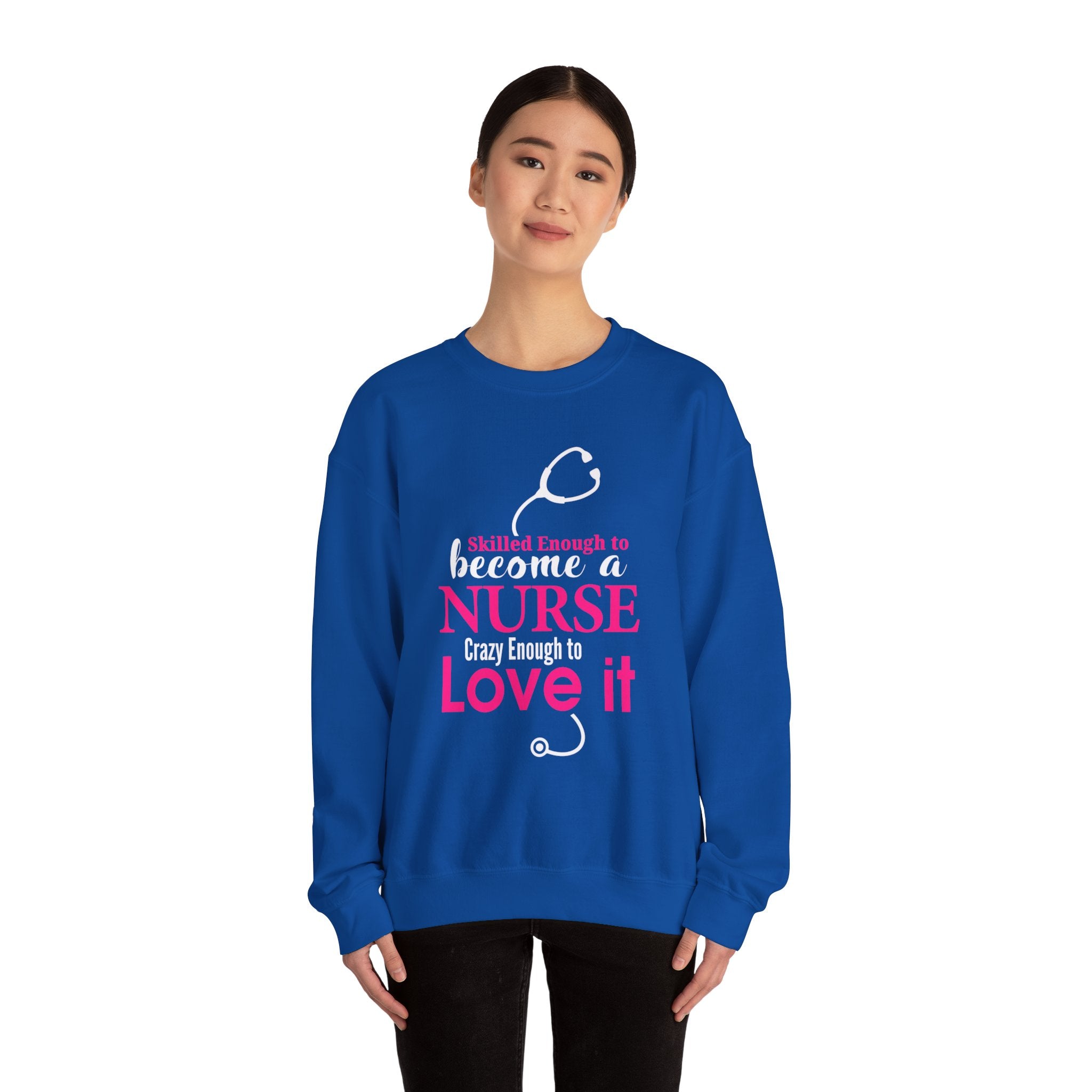 Assez qualifié pour devenir infirmière Sweat-shirt unisexe 
