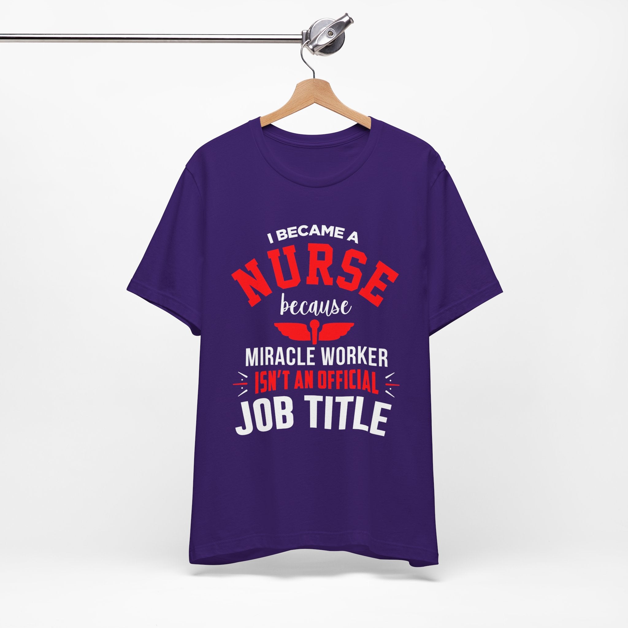 Je suis devenu un tee-shirt unisexe infirmière 