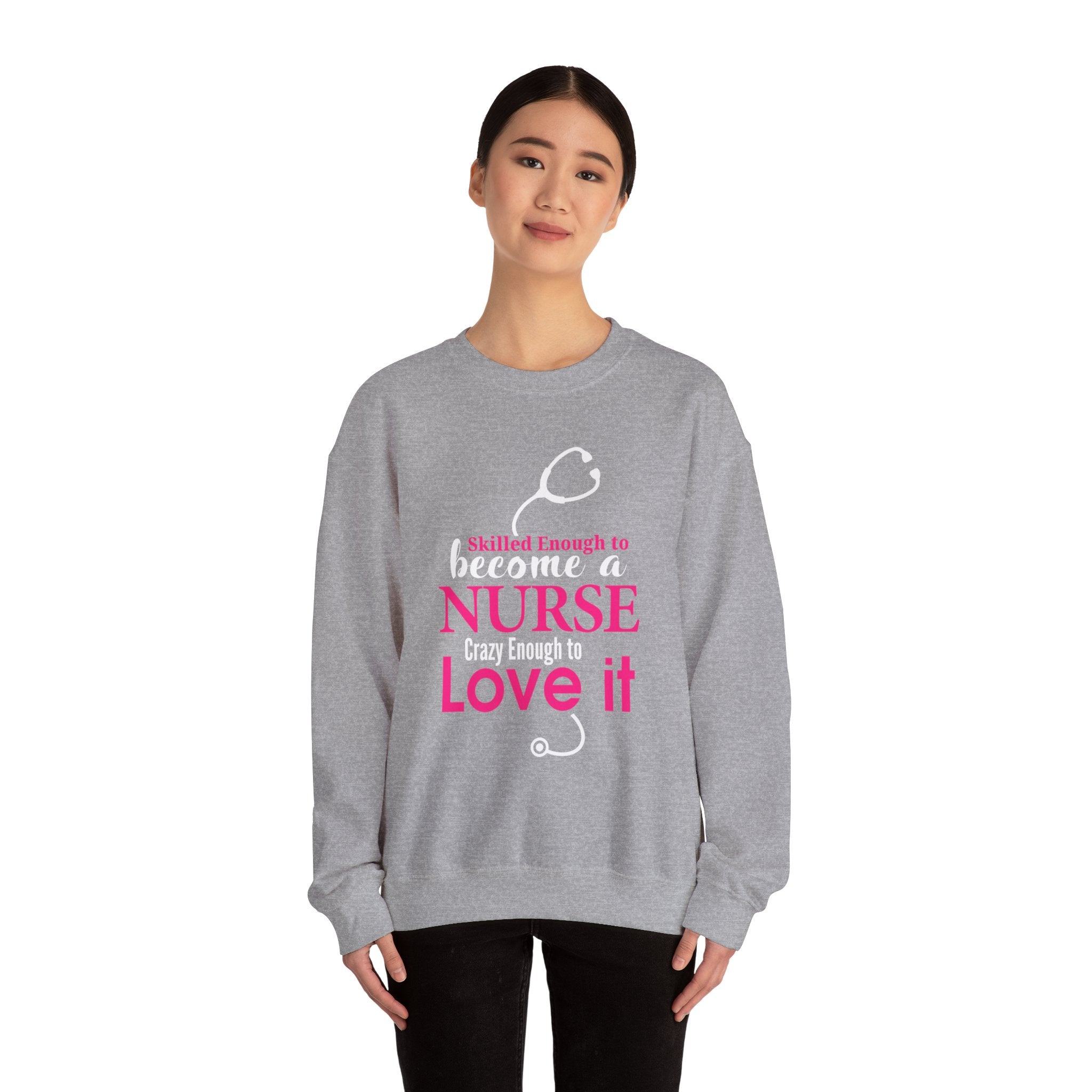 Assez qualifié pour devenir infirmière Sweat-shirt unisexe 