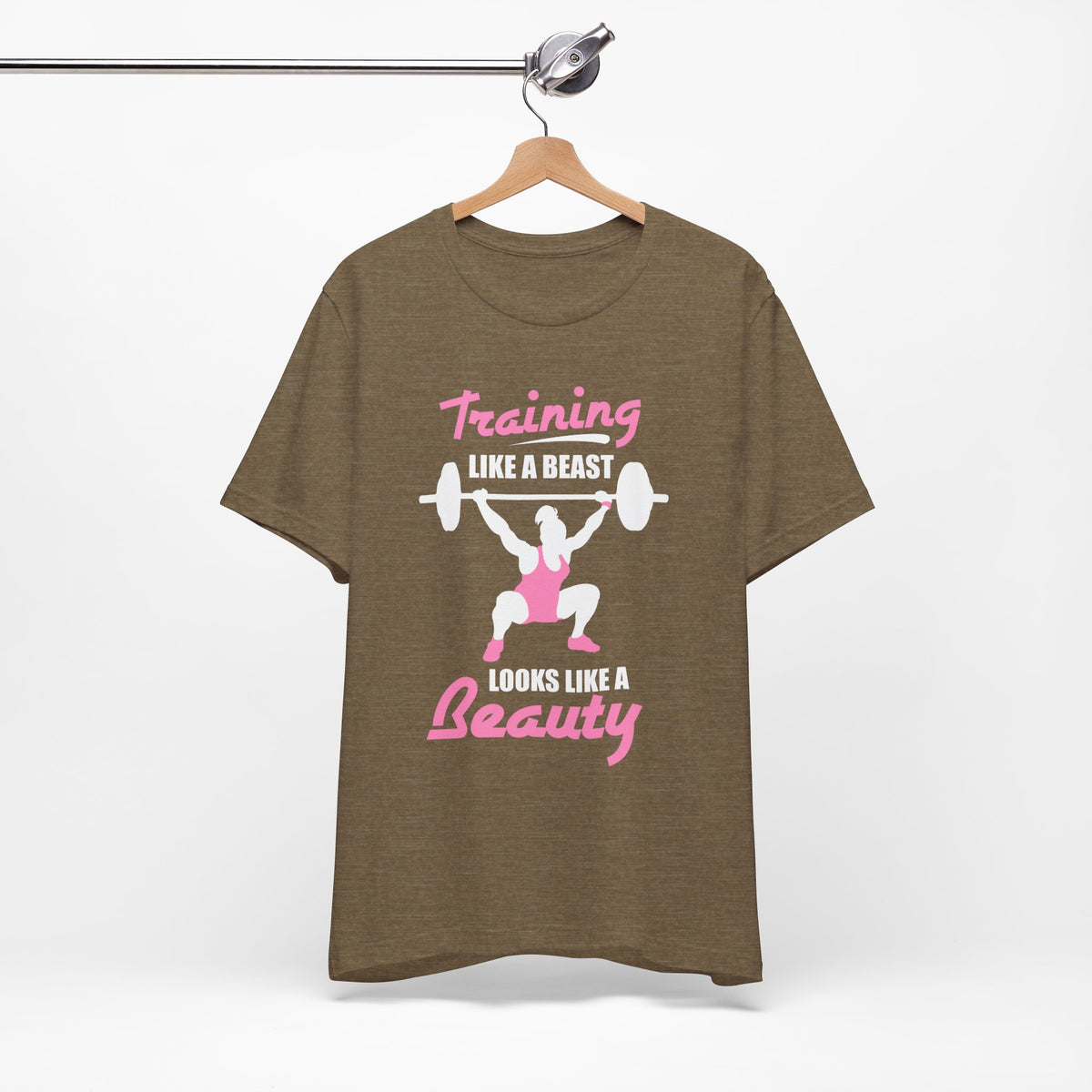 S’entraîner comme une bête ressemble à un tee-shirt unisexe de beauté 