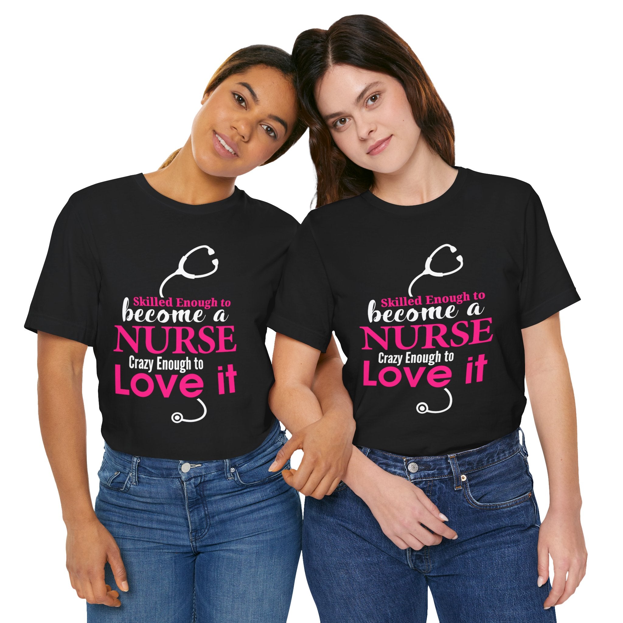Assez qualifié pour devenir infirmière Unisex Tee 