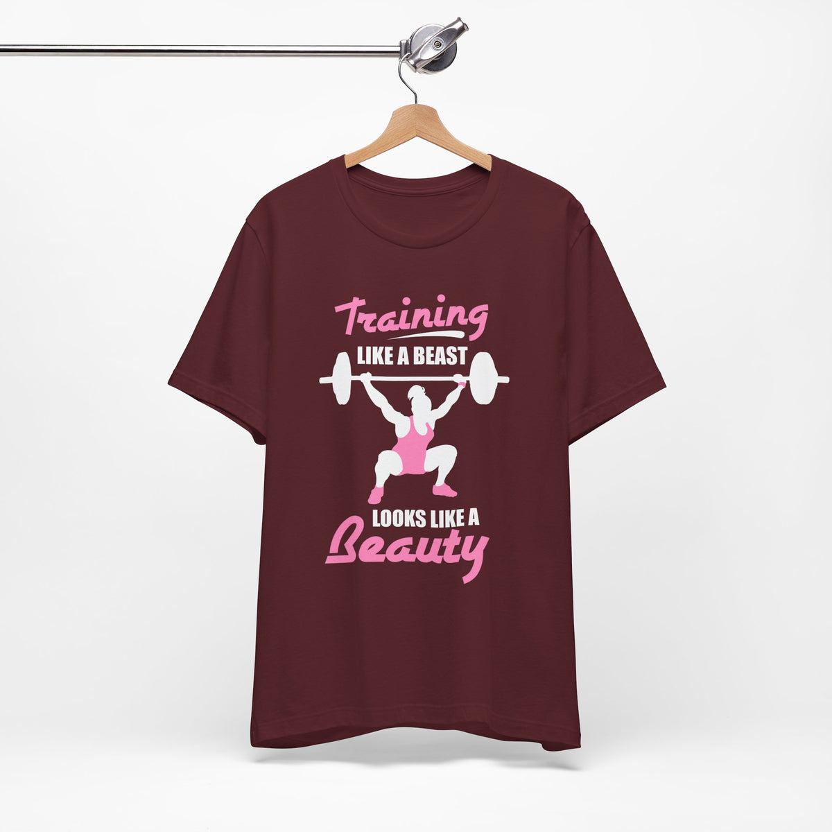 S’entraîner comme une bête ressemble à un tee-shirt unisexe de beauté 