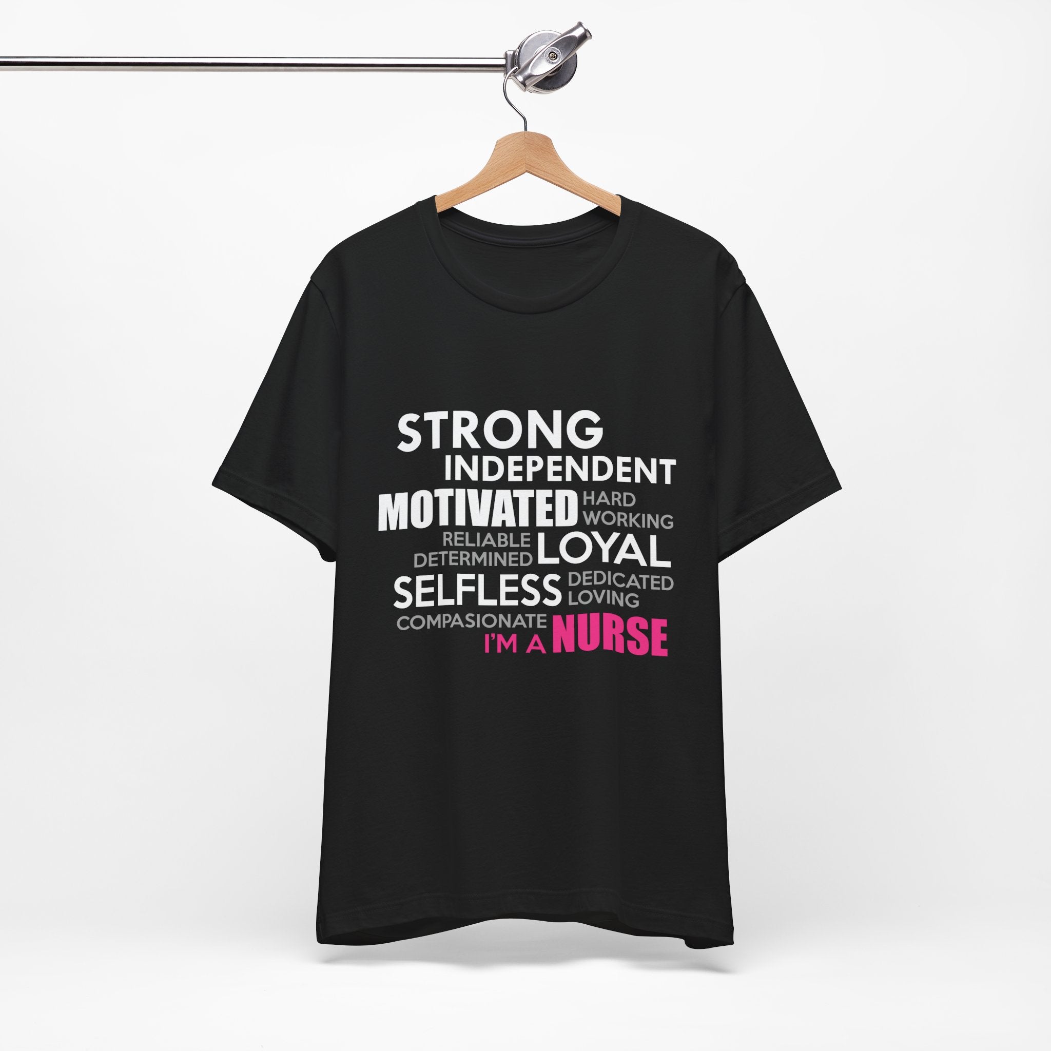 Tee-shirt unisexe fort indépendant, motivé, loyal et désintéressé 