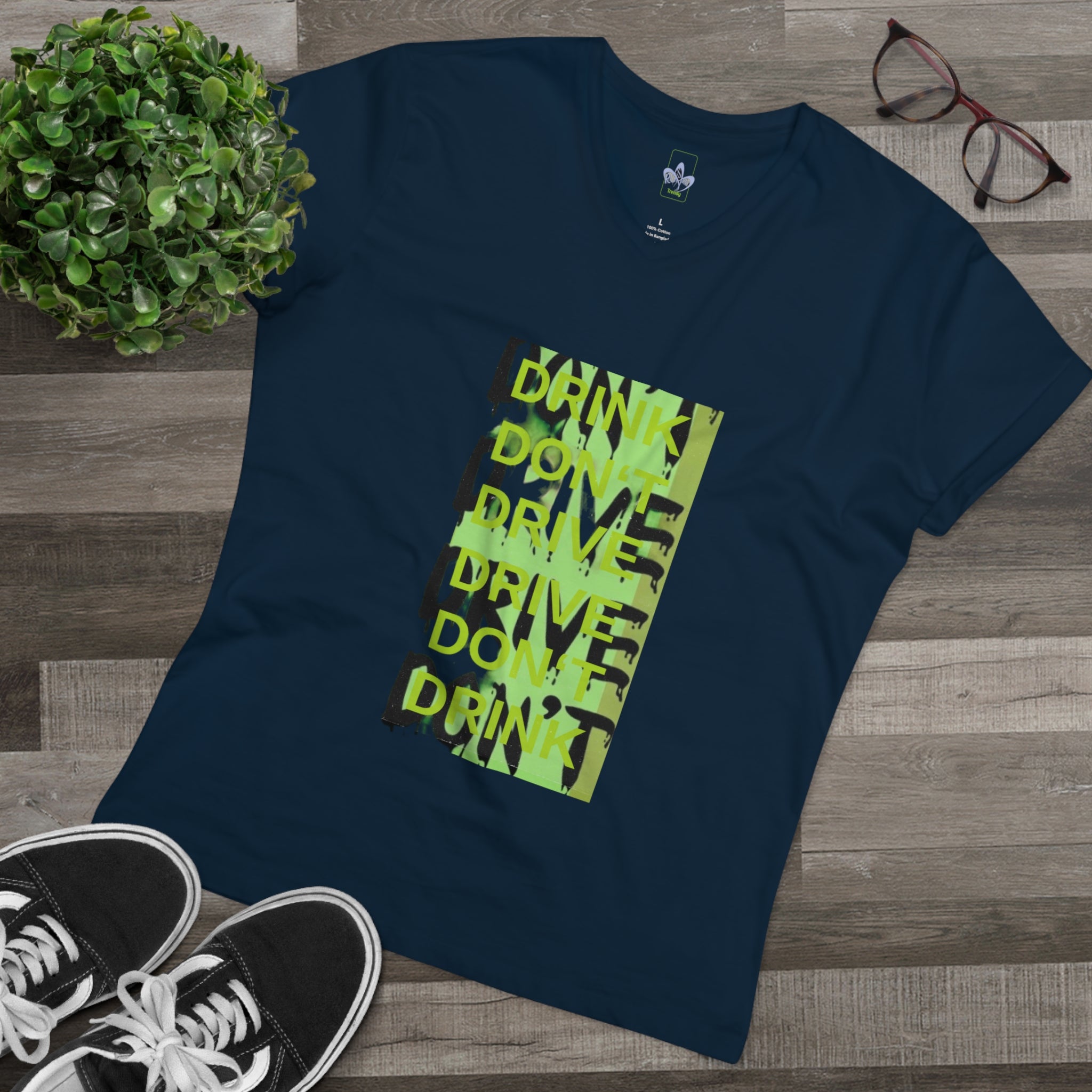 Men’s Presenter V-neck