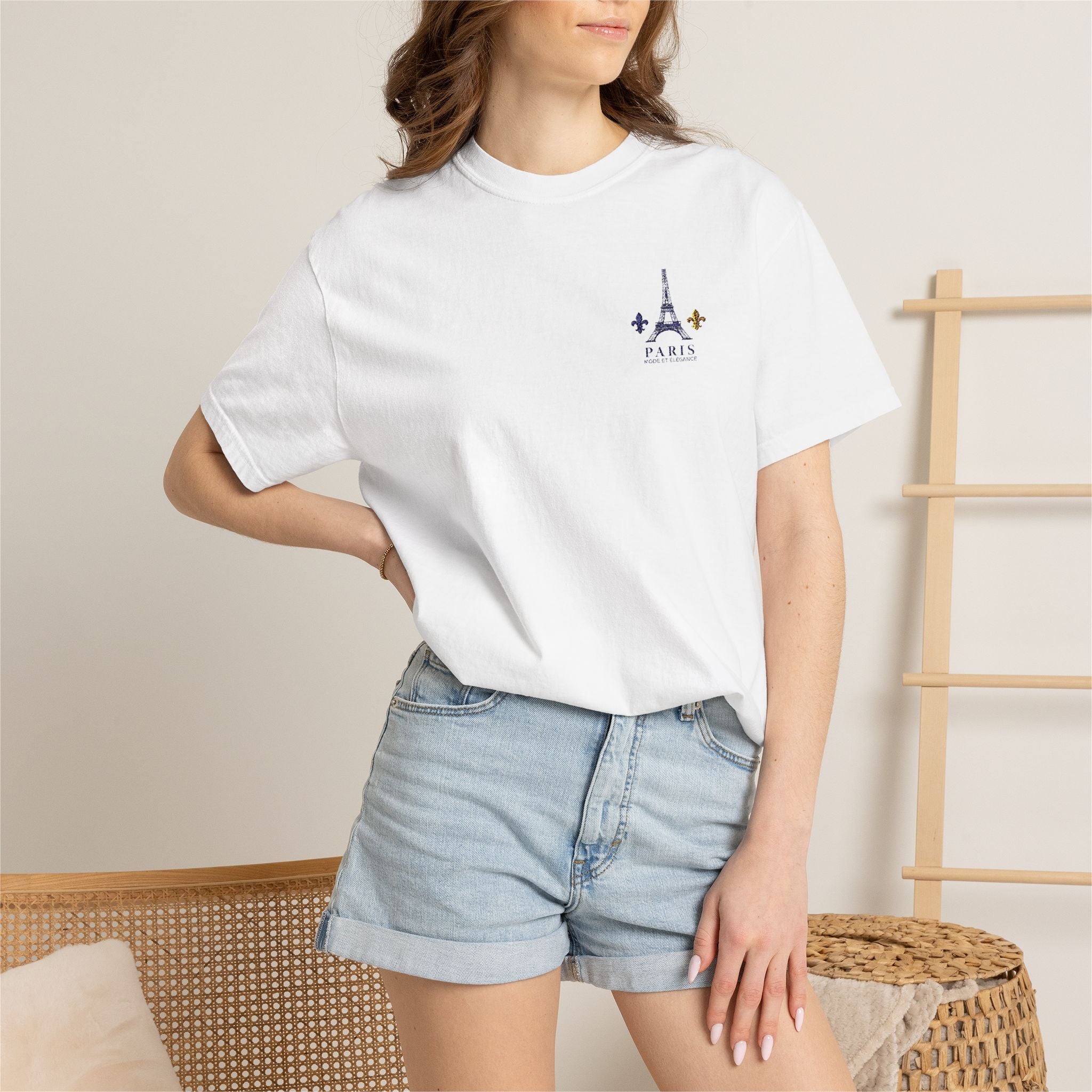 Paris Eiffel Tee — 'Paris' Script Design