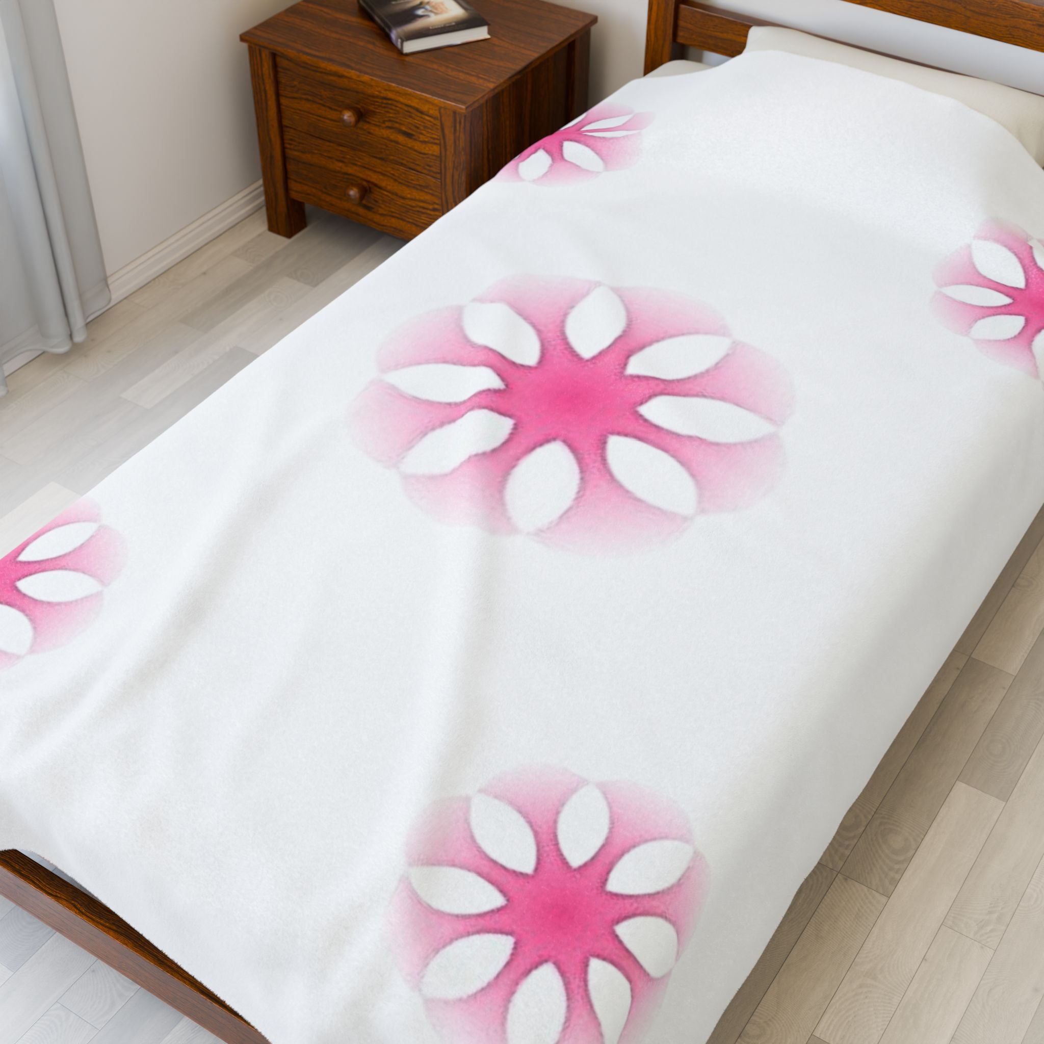 Cozy Floral Velveteen Plush Blanket for Comfort and Style
